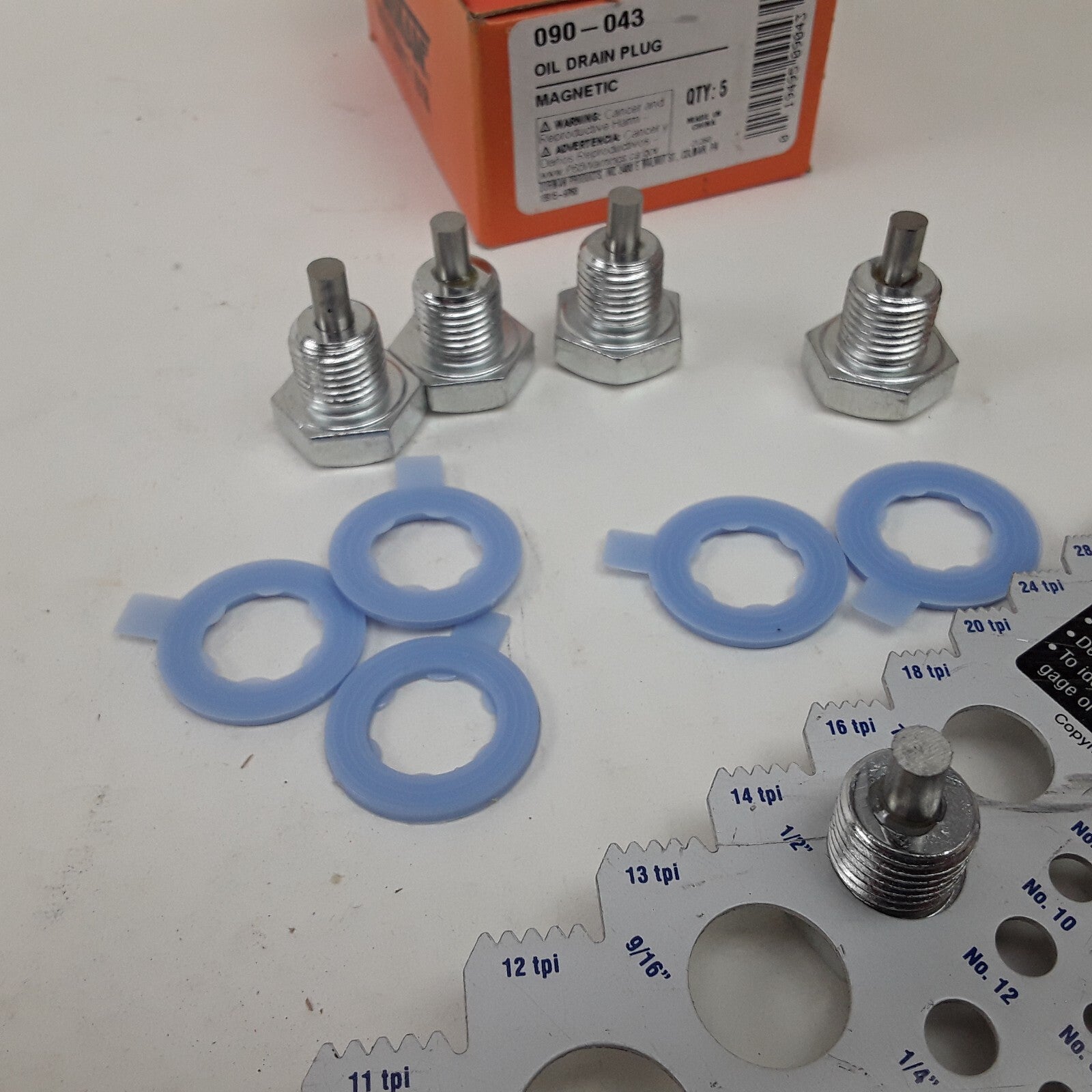 Engine Magnetic Oil Drain Plug 1/2-20 Head Size 3/4 in Fits GMC Ford Cadillac