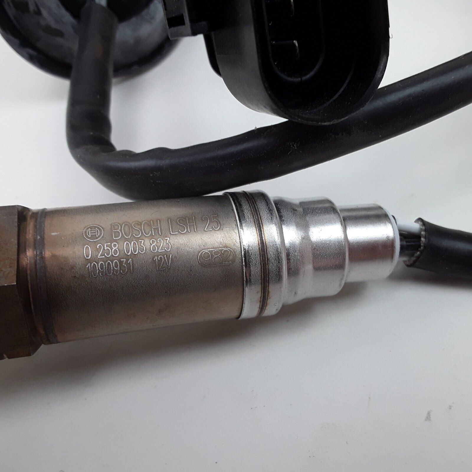 Downstream Oxygen Sensor Bosch 13823 Fits Audi A8 , A8 Quattro 1997 1998 1999