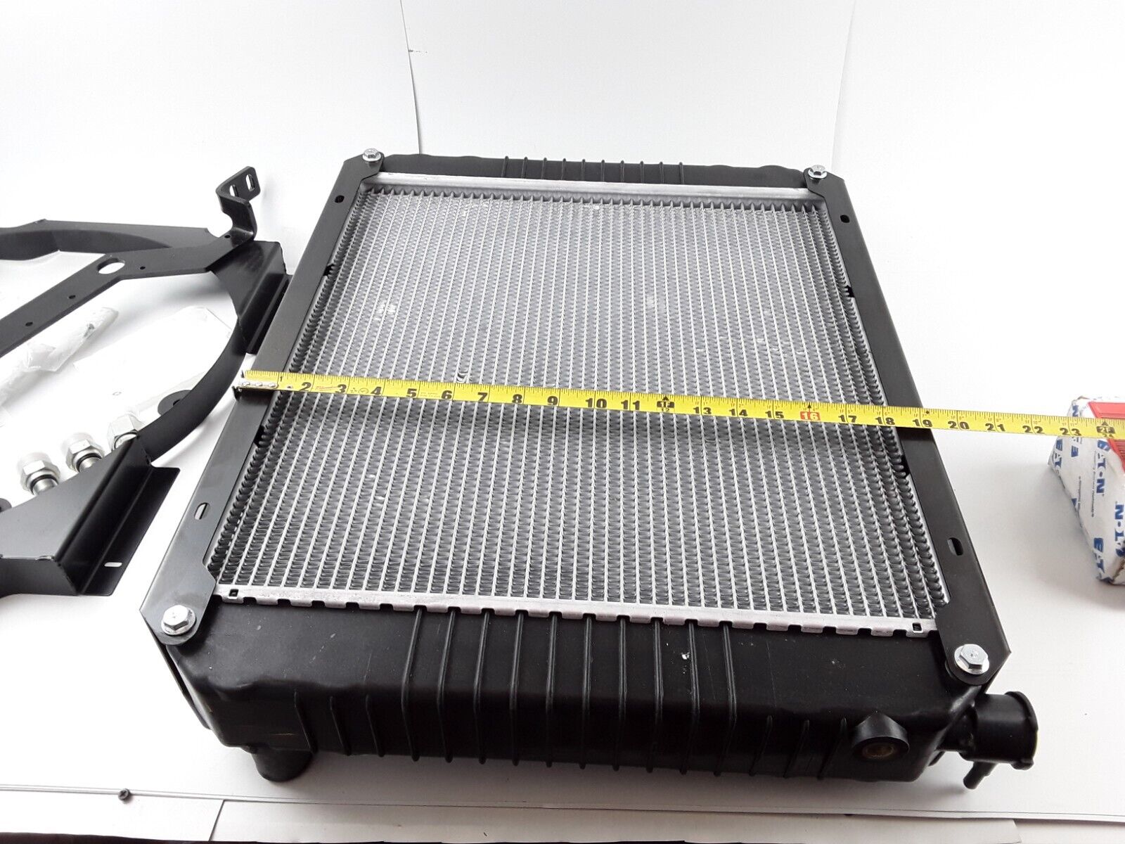 GENUINE HYSTER FORKLIFT 2056870 RADIATOR KIT W/SHROUD 1581391 ASSEMBLY 550245608 - HotCarParts