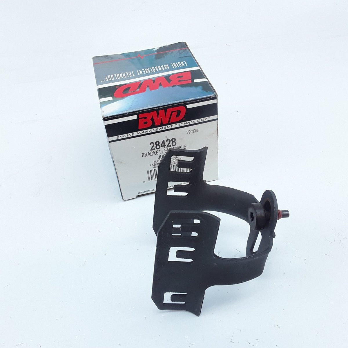 Fuel Injector Retaining Bracket For Chevrolet GMC Isuzu 1996 1997 1998 1999-2002