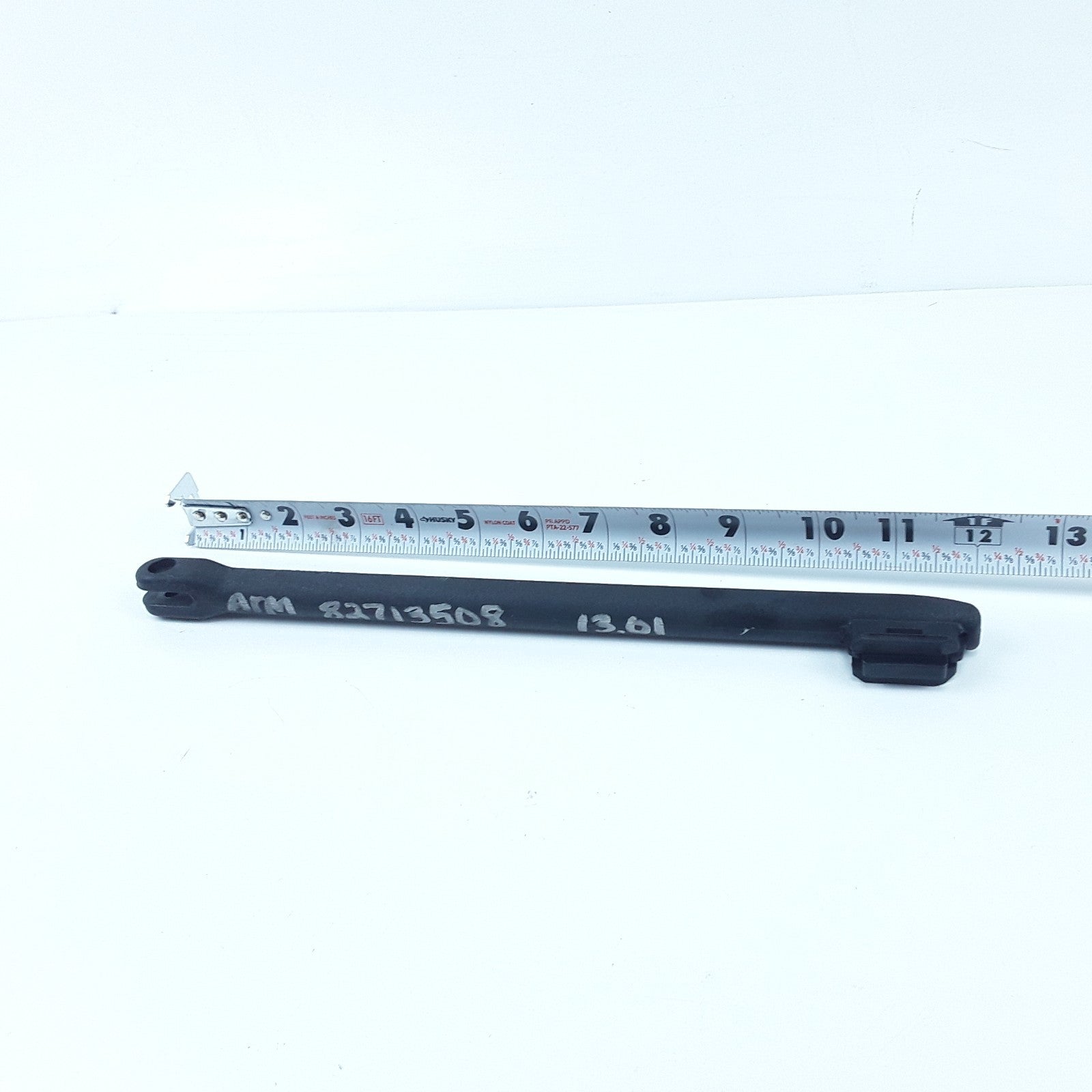 Volvo 82713508 Right Side Door Mirror Arm Assembly For Various Volvo,Mack Trucks