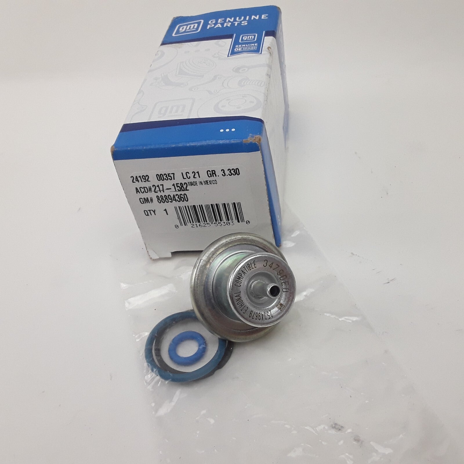 Fuel Injection Pressure Regulator Fits Chevrolet Silverado 1500 Tahoe 2002-2003