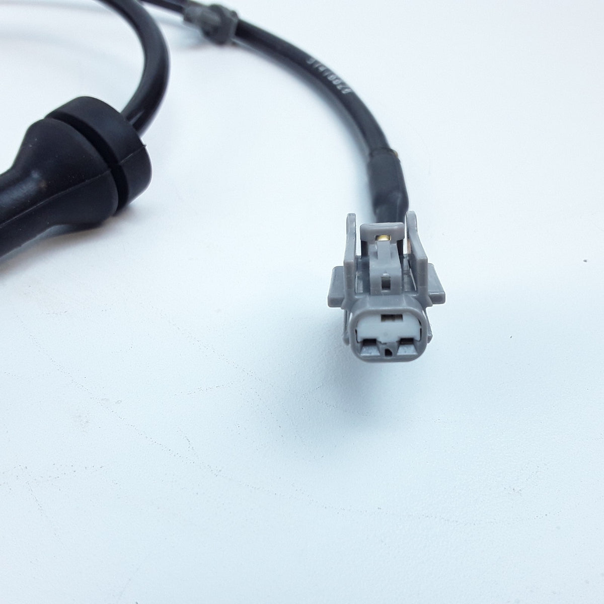 ABS Speed Sensor Front RH For Nissan 350Z INFINITI G35 2003 2004 2005 2006 2007