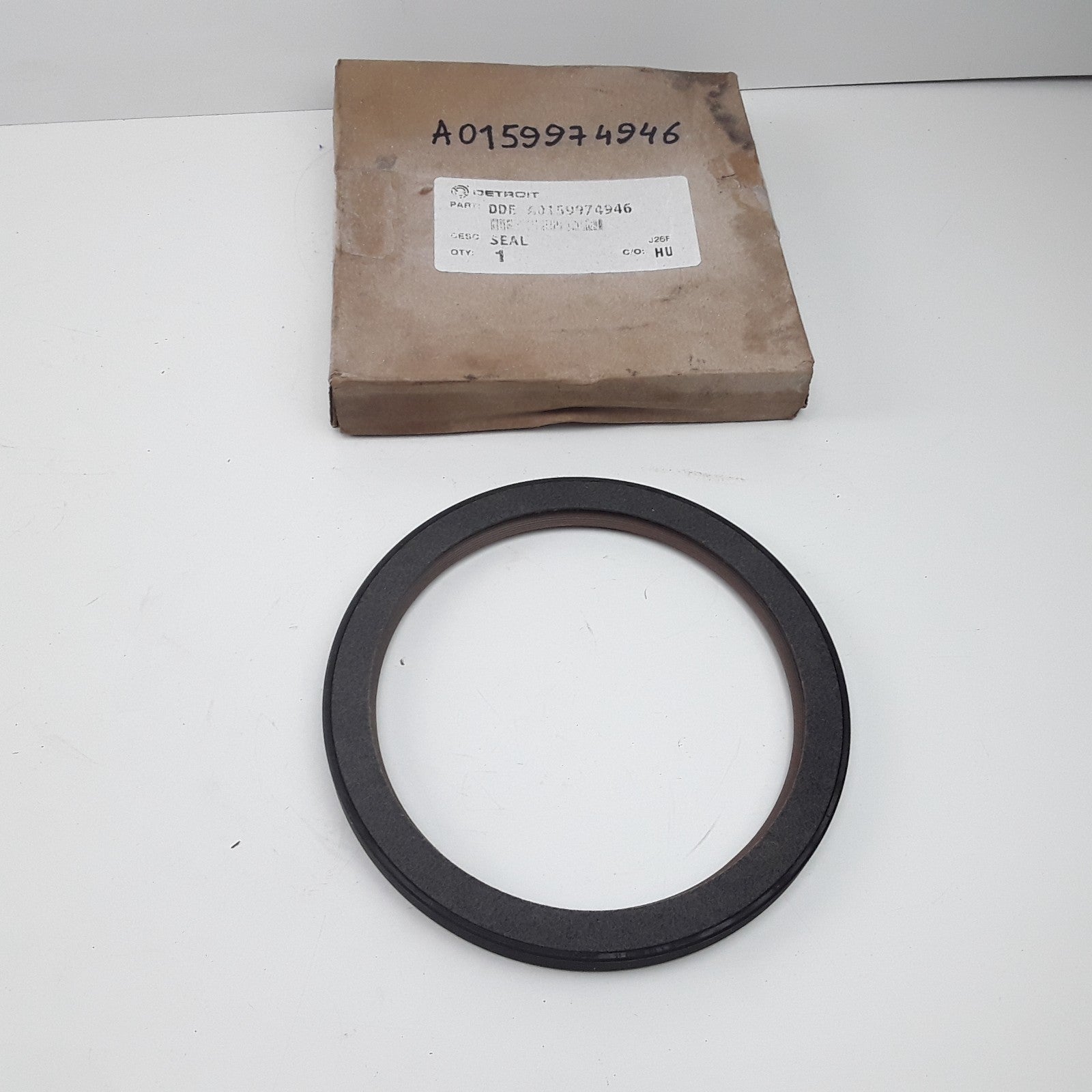 Detroit Diesel A0159974946 Rear Engine Crankshaft Seal Assembly Heavy Duty