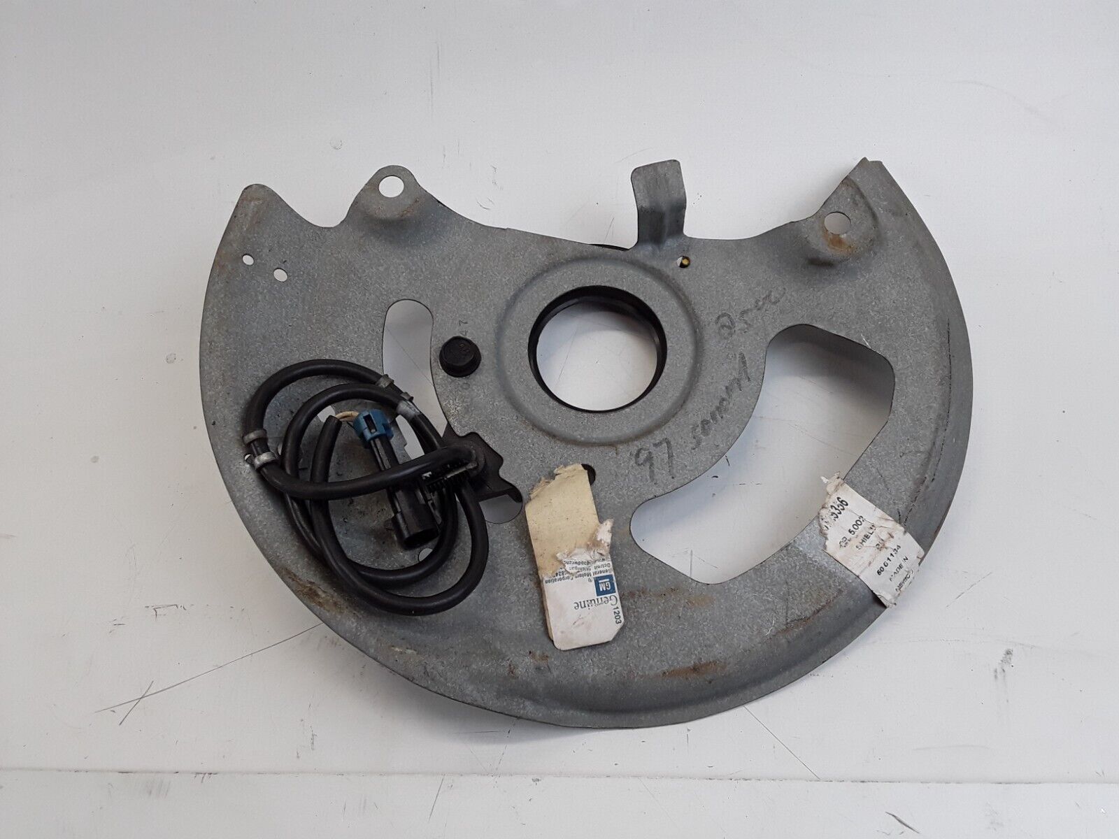 GM 15725356 Right Front ABS Wheel Speed Sensor Brake Shield For GMC Sonoma 94-03 - HotCarParts