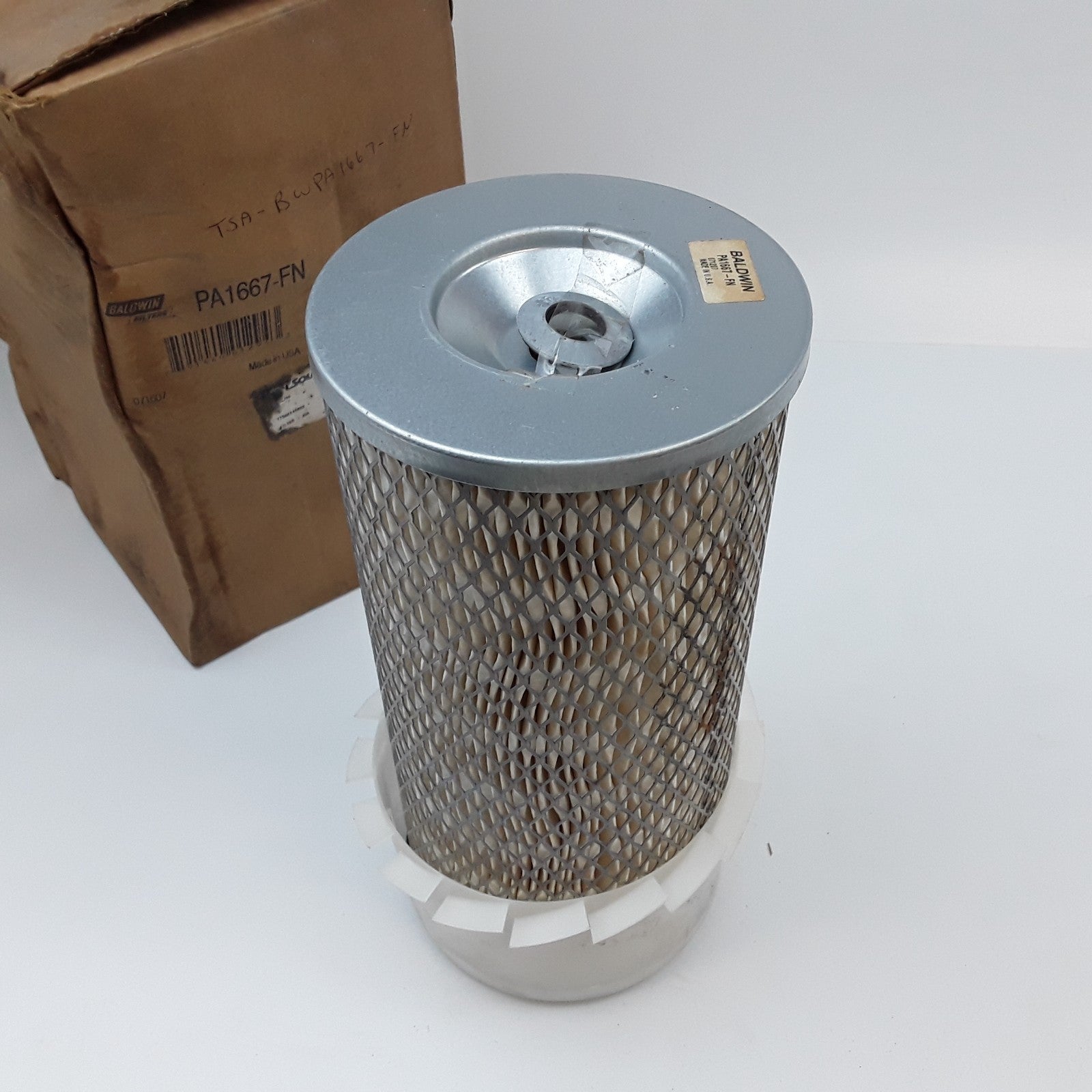 Engine Air Filter Fits Nissan Urvan NV350 Urvan (2008 2009 2010 2011 2012-2015)