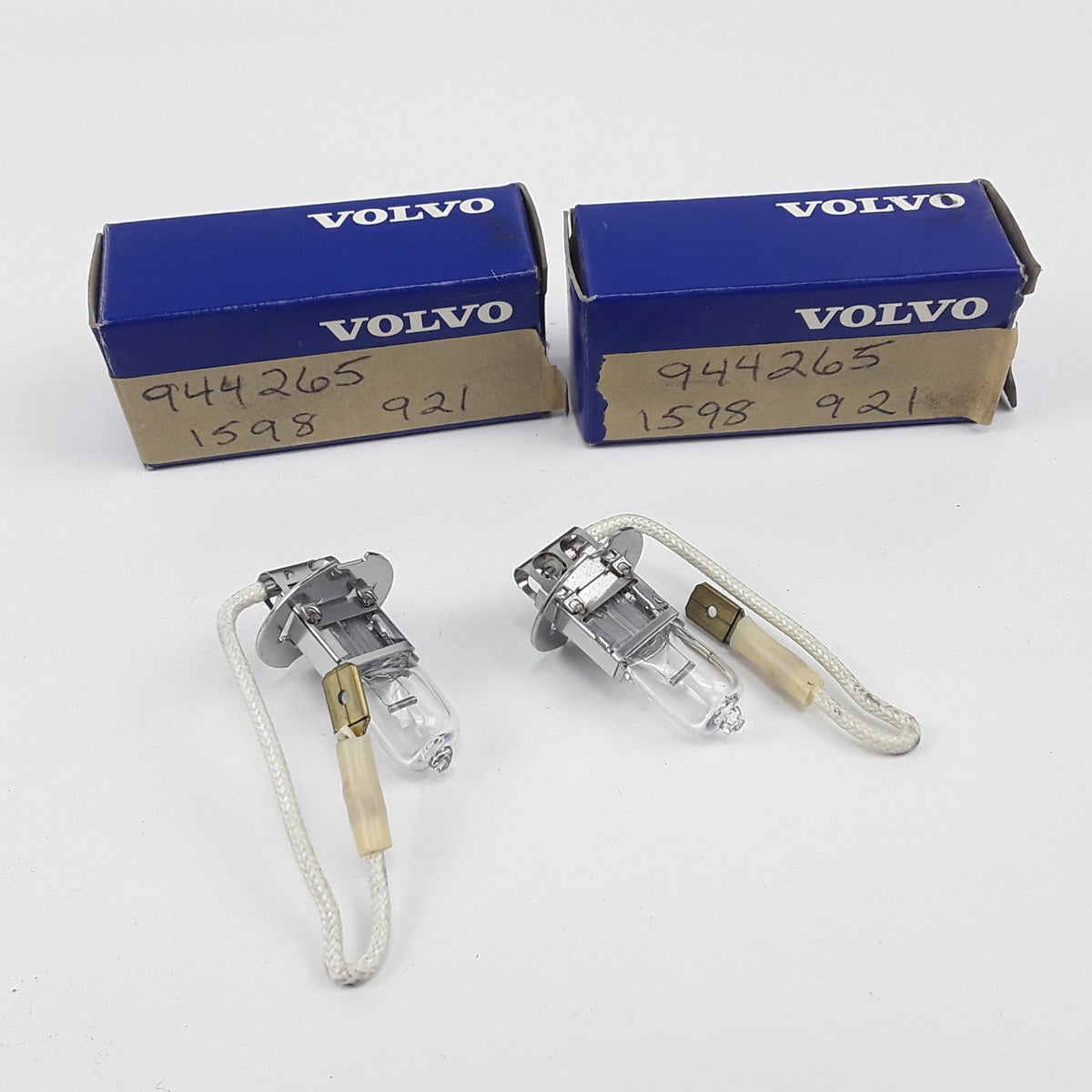 2 Halogen Fog Light Lamp Bulb (H3) For Classic Passenger Cars 240 260 GT Series