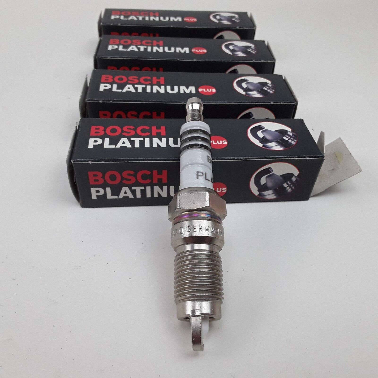 4 pcs Spark Plugs Bosch 4012 HR9HP0 Fits Buick, Chevrolet, Ford, Mercury & More