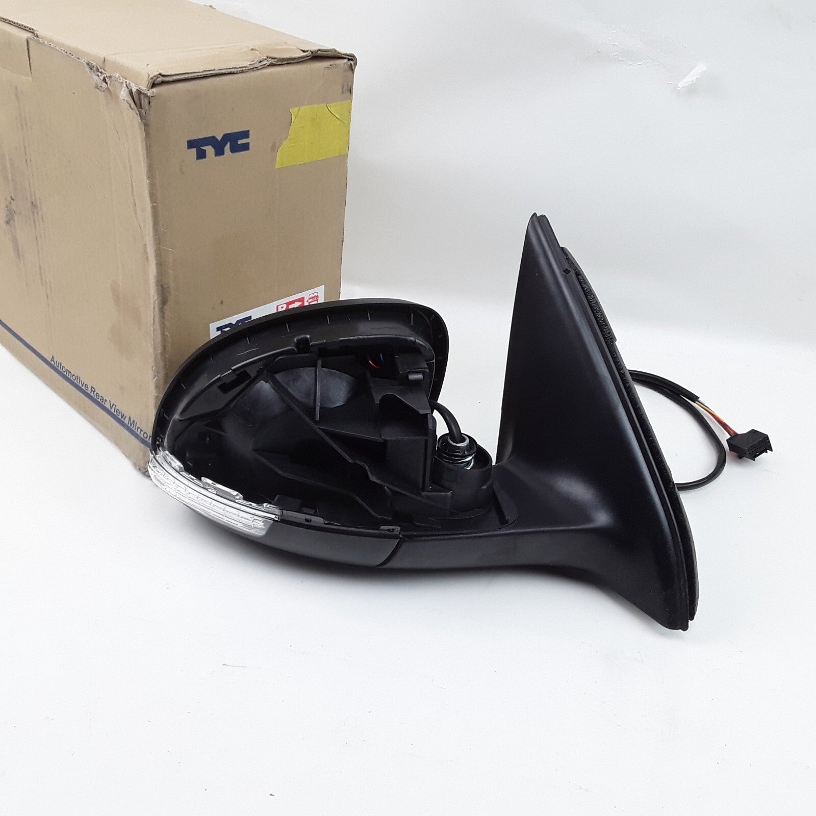 TYC 8650041 Right Door Mirror Fits Volkswagen Tiguan Limited & Tiguan 2009-2018