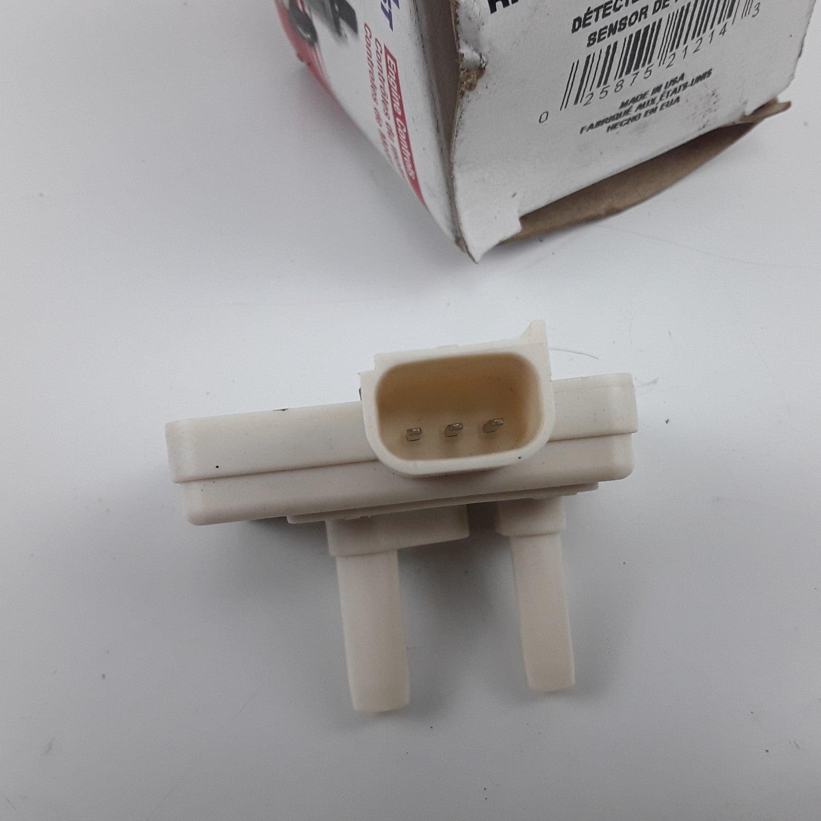 Carquest 42002 Exhaust Gas Recirculation (EGR) Pressure Sensor Heavy Duty