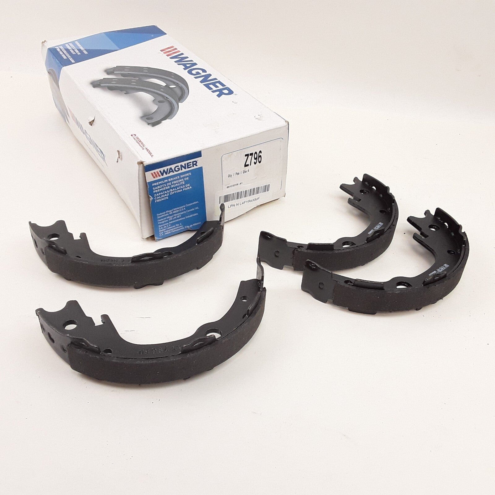 Rear Parking Brake Shoe Fits Toyota Corolla 2005-2006 2009 Pontiac Vibe 2003-06