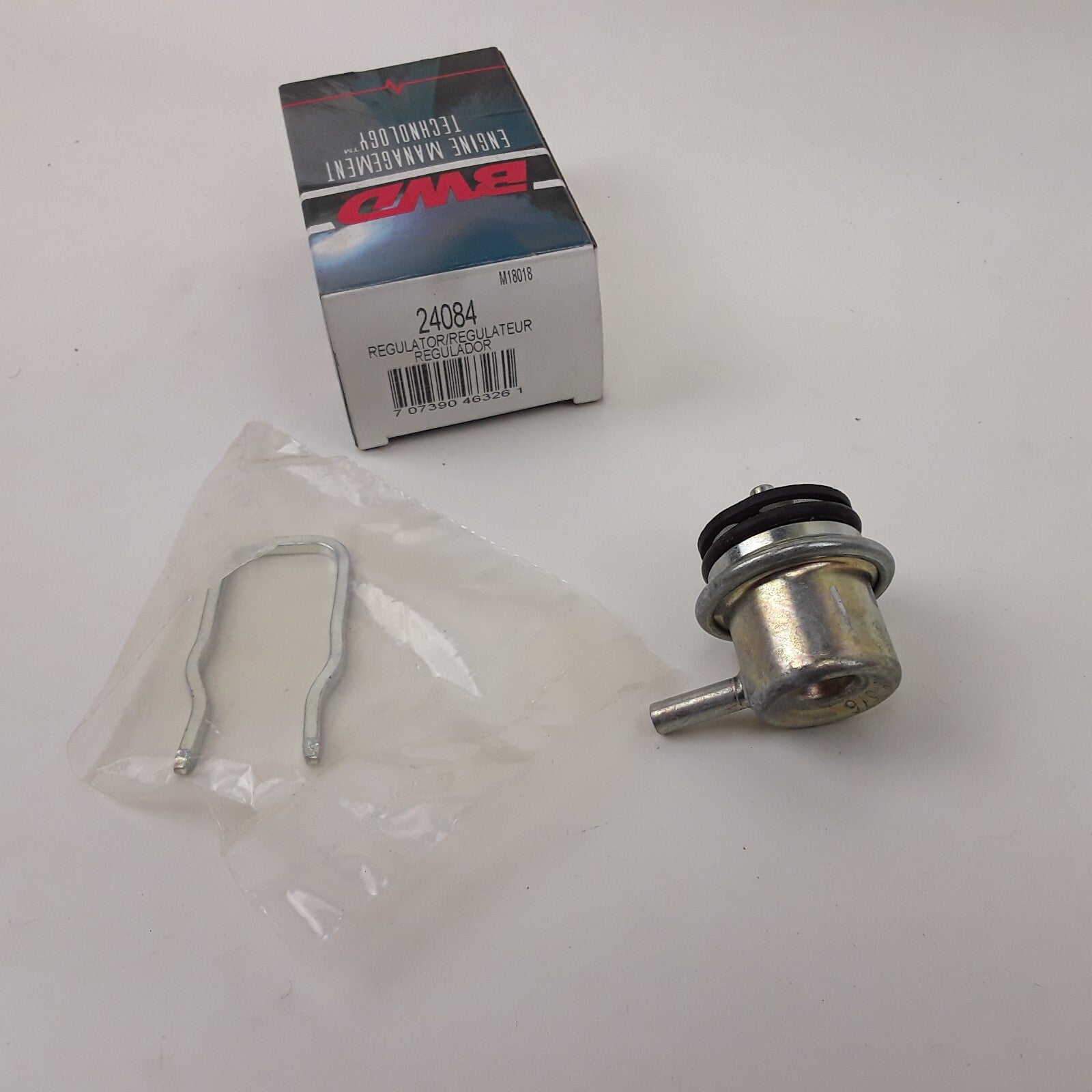 Fuel Pressure Regulator Fits Cadillac Seville 1995-1999 Oldsmobile Aurora 1995