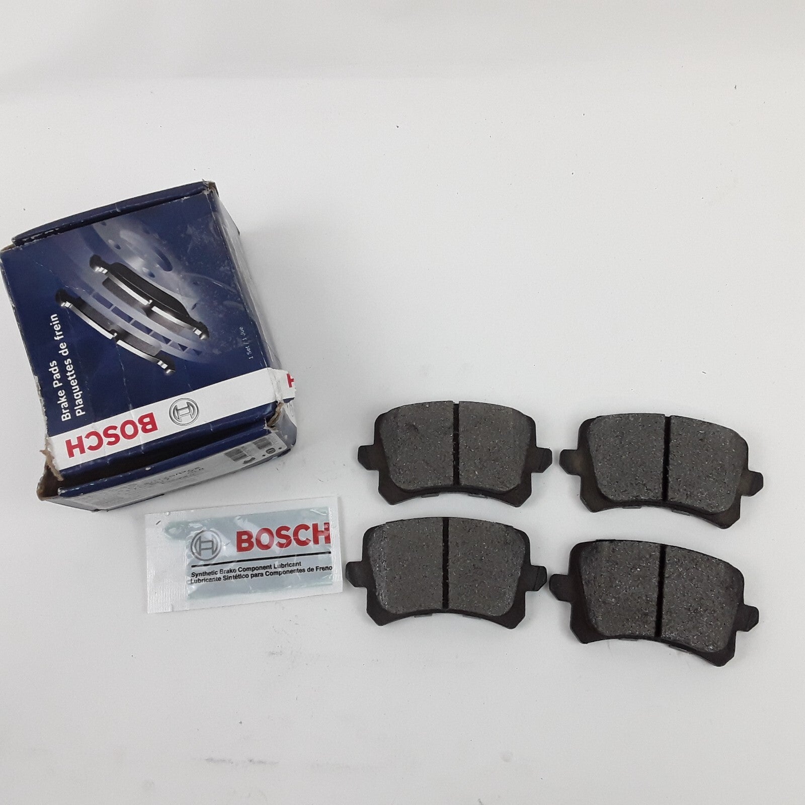 Rear Disc Brake Pad Set Fits Audi Q3 Quattro Volkswagen CC Passat 2006-2017