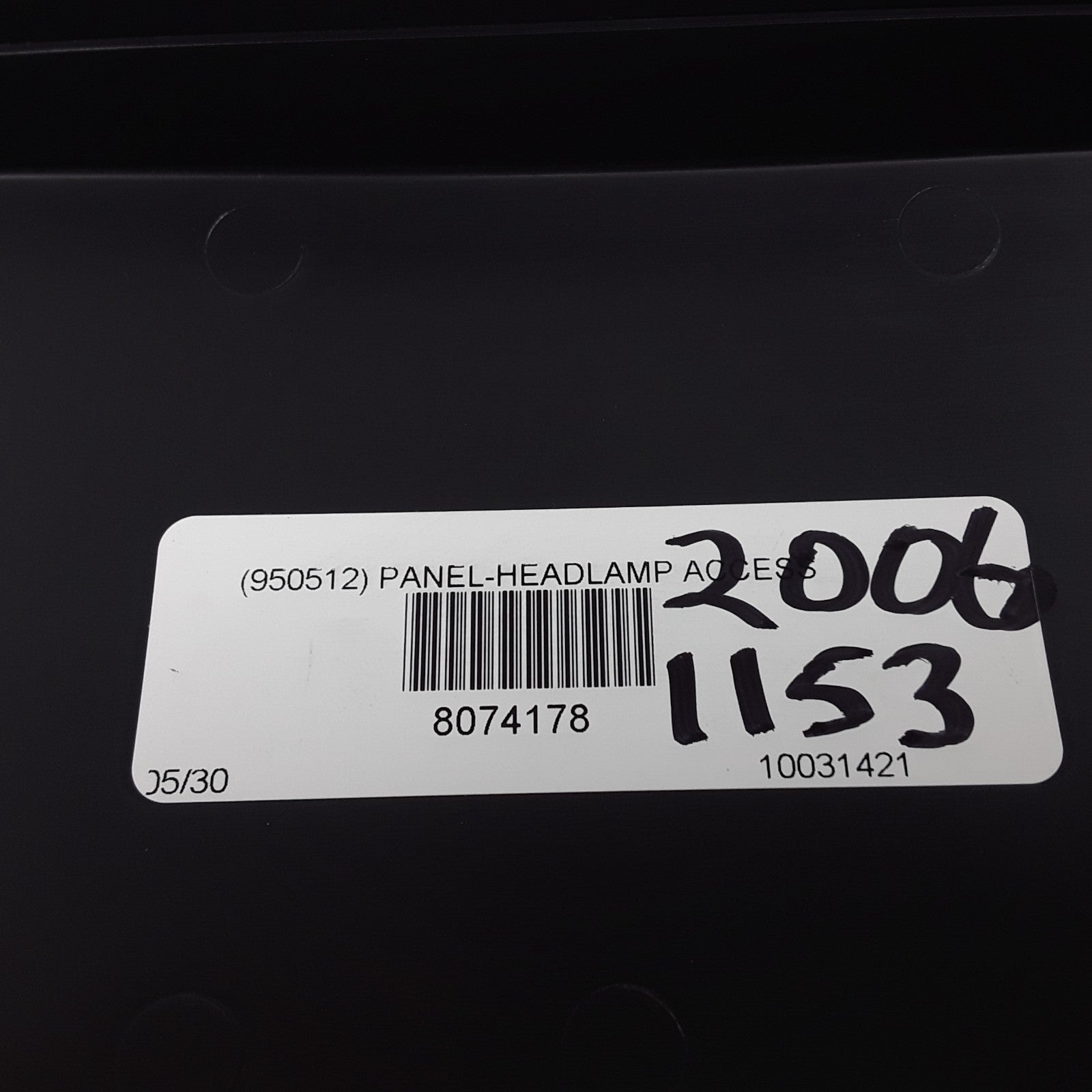 OEM Volvo Headlight Headlamp Access Panel Cover 8074178 For VNL VNM Model Series