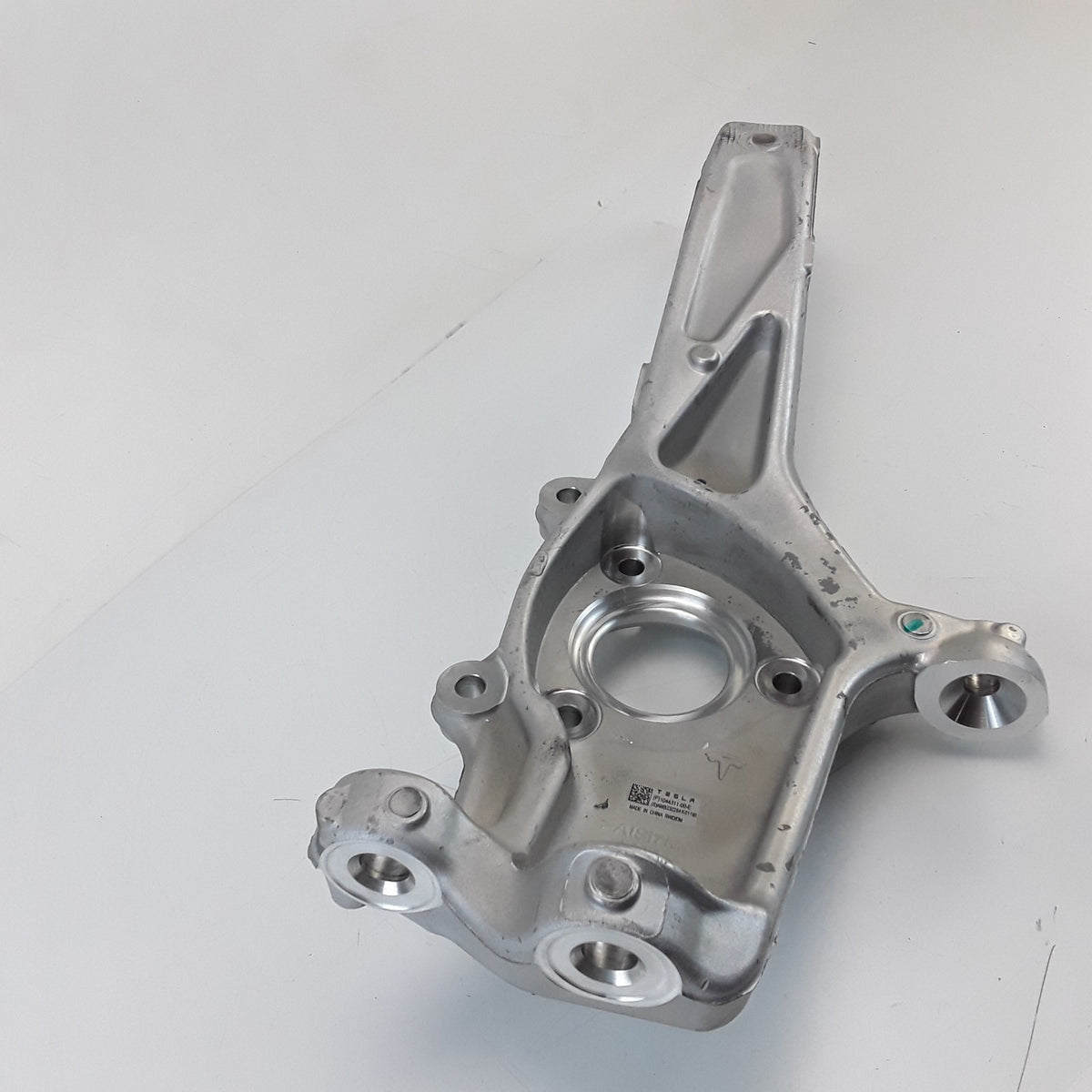 OEM 1044311-00-E For Tesla 2017-2023 Model 3 Front Knuckle Left