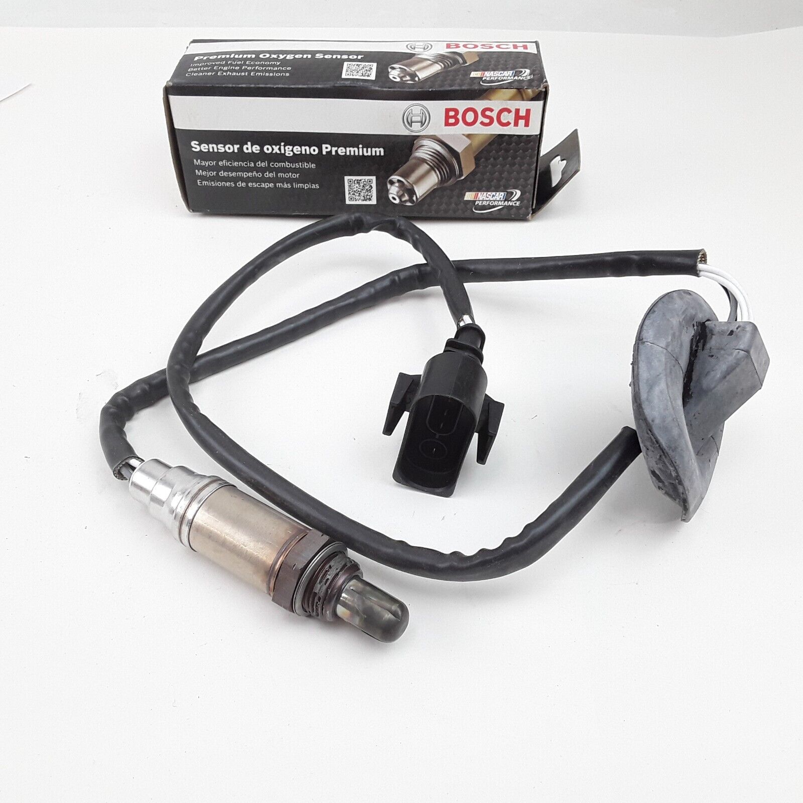 Downstream Oxygen Sensor Bosch 13823 Fits Audi A8 , A8 Quattro 1997 1998 1999