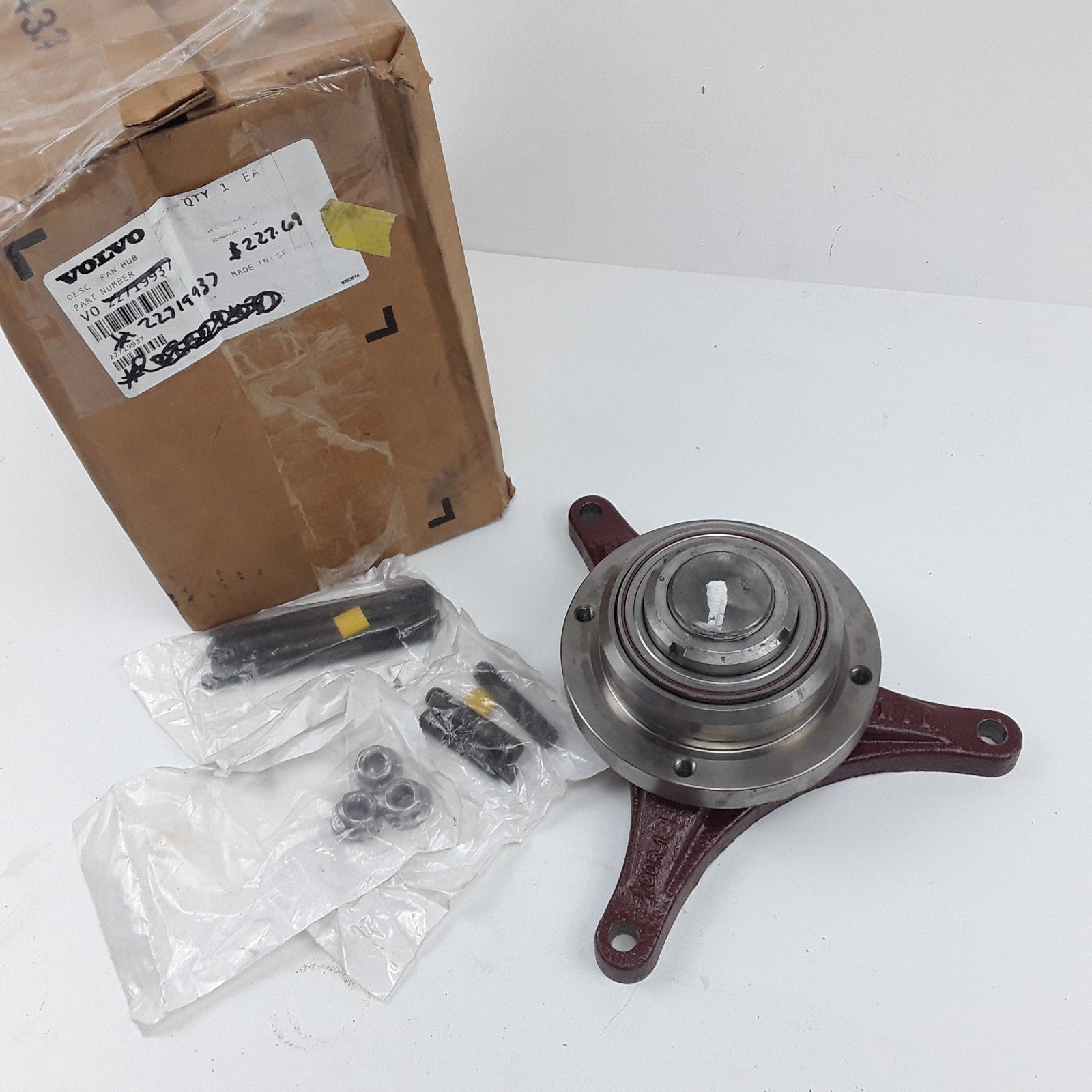 OEM Engine Cooling Fan Hub Assembly For Volvo & Mack Trucks D11 D13 MP7 Engines
