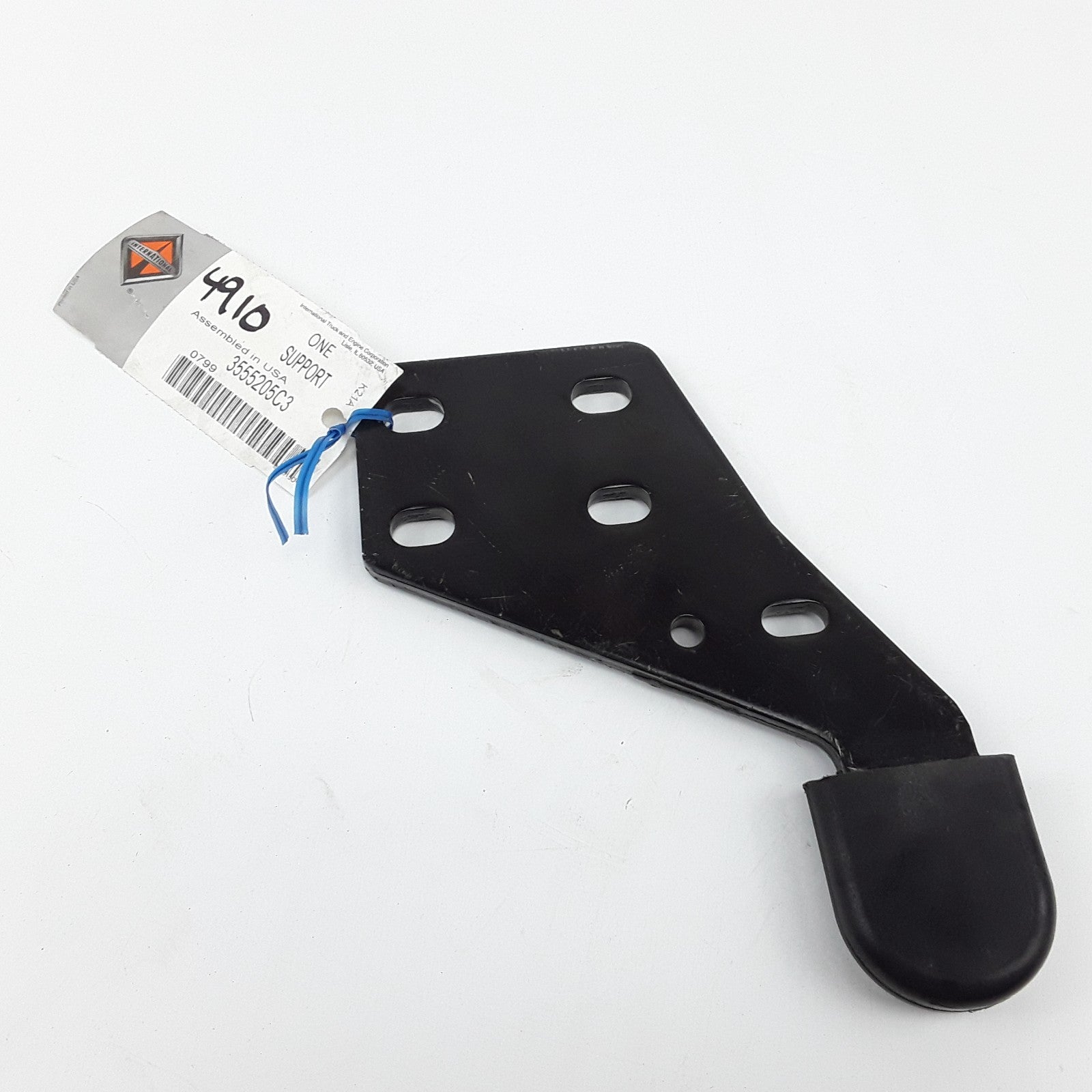 International Hood Support Bracket Assembly OEM 3555205C3