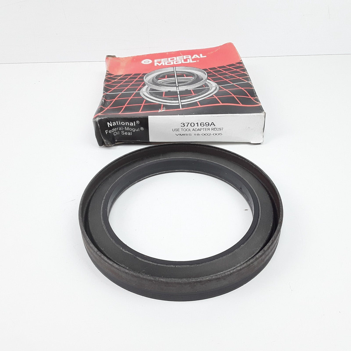 Wheel Seal Fits Chevrolet C4500 Kodiak 2004 2005 2007 2009 GMC T7500 2007