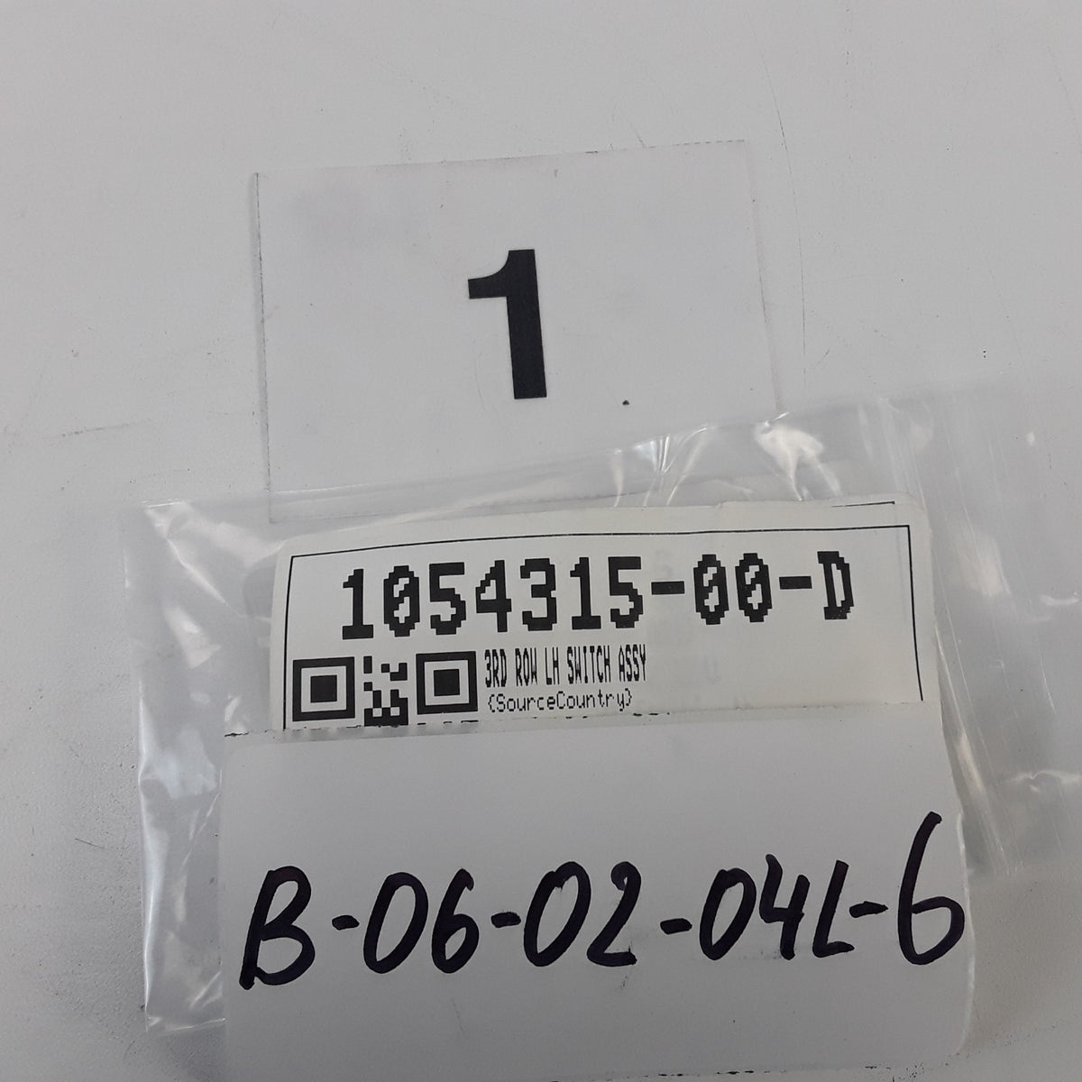 1054315-00-D LH 3rd Row Seat Switch Assembly For Tesla Model X Genuine OEM New