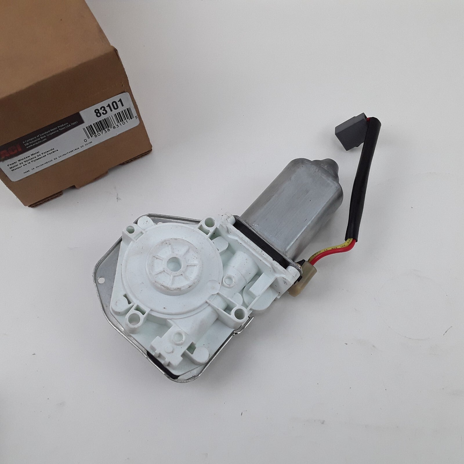ACI 83101 Power Window Lift Motor Assembly Fits Lincoln Town Car (1998-2011)