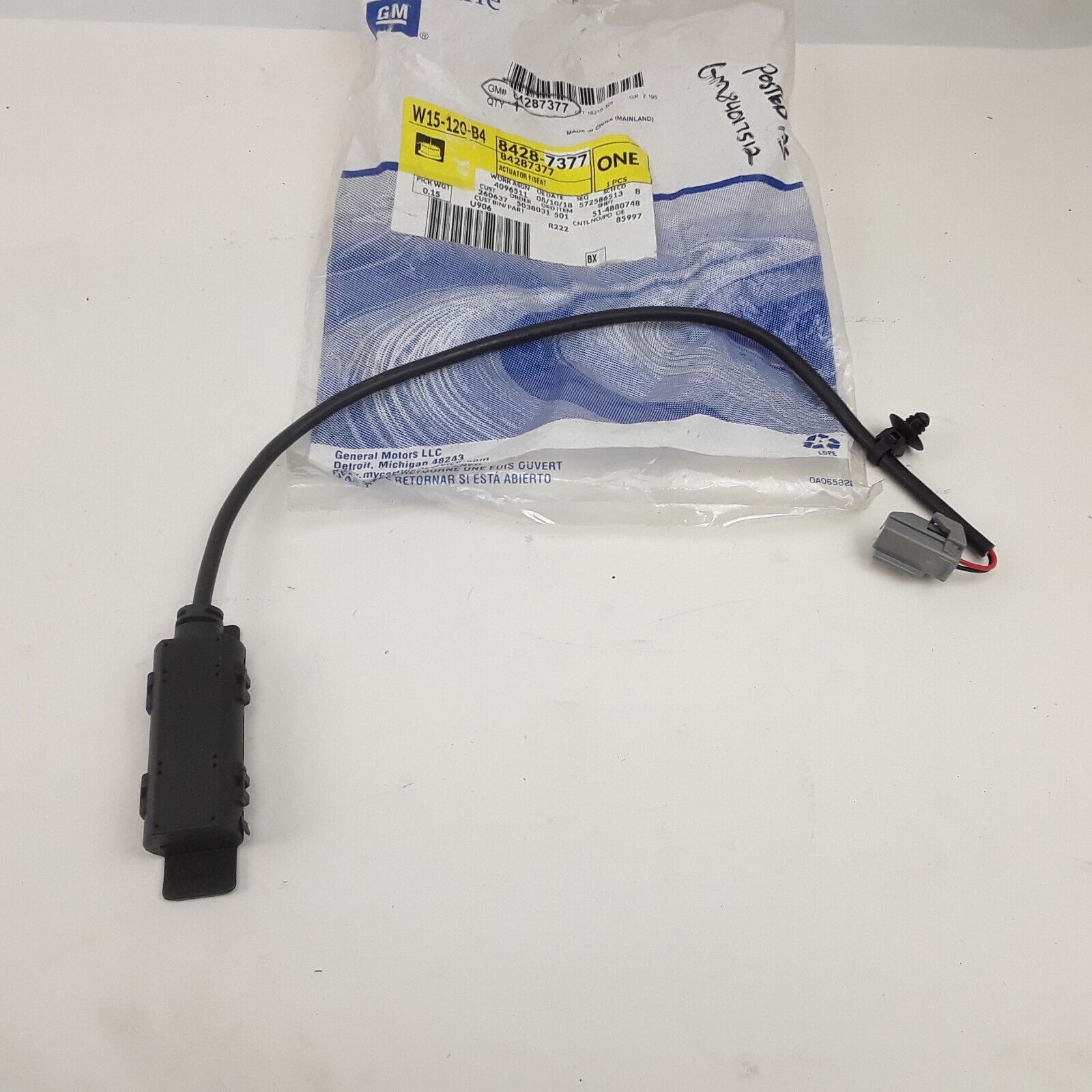 NEW OEM GM 14-18 SILVERADO SIERRA TAHOE FRONT SEAT DEPARTURE ACTUATOR 84287377