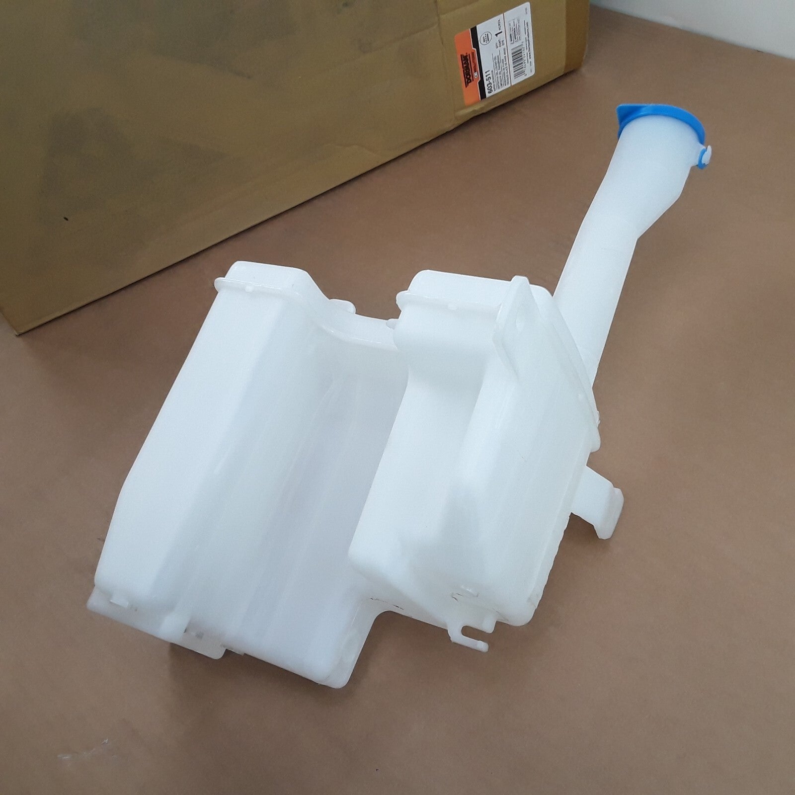 Washer Fluid Reservoir-Windshield Fit Mitsubishi Lancer 2002 2003 2004 2005 2006