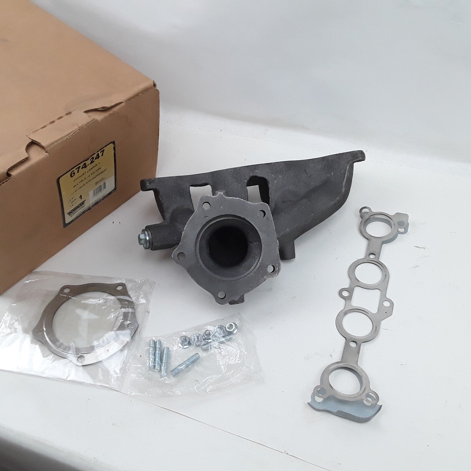 Dorman 674-247 Exhaust Manifold Fits Mazda Protege (1995 1996 1997-1998)
