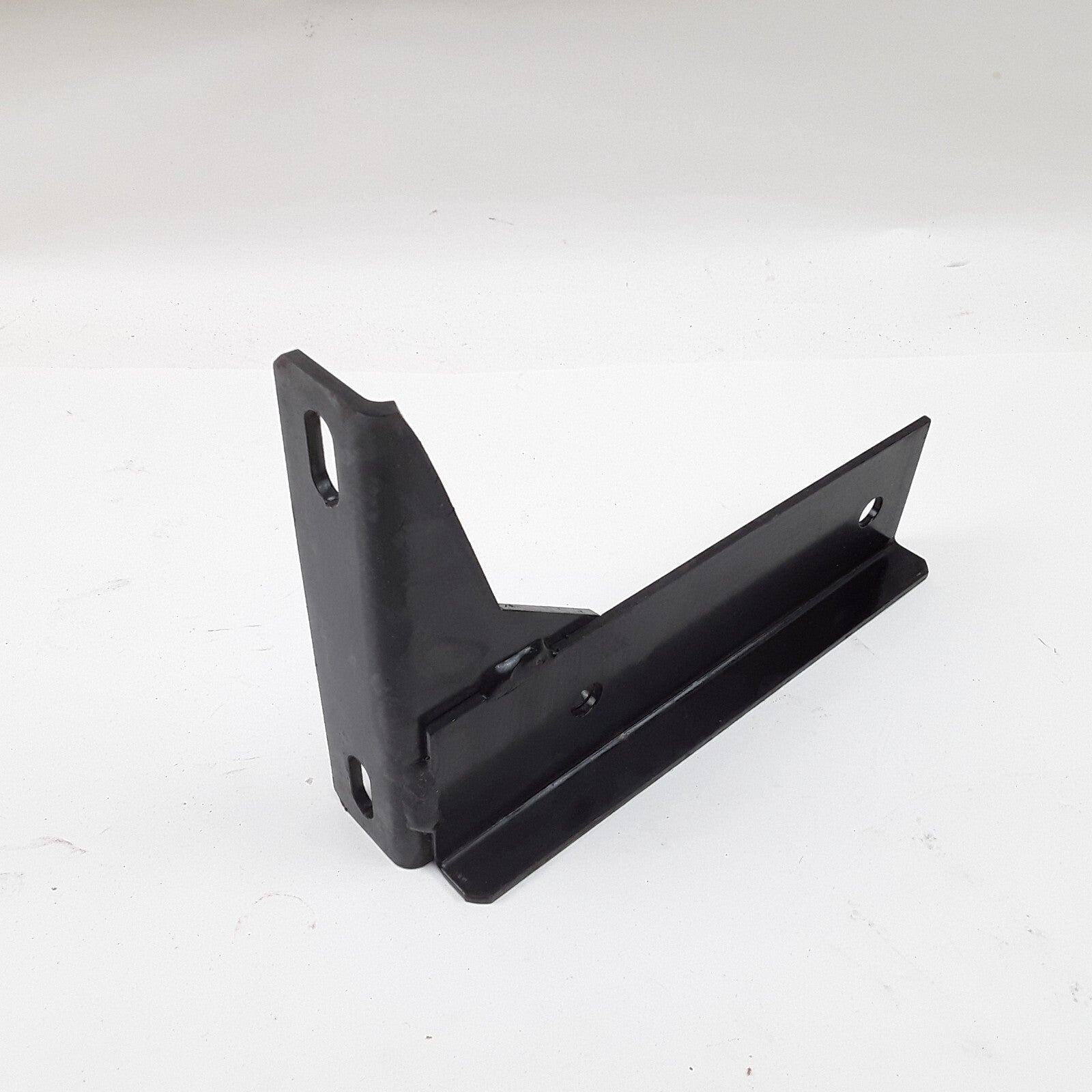International 471411C2 Bracket Exhaust Mounting Lower Vertical Heavy Duty