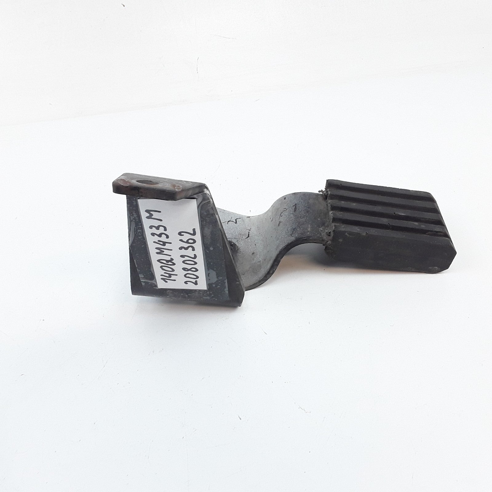 MACK 20802362 Front Right Passenger Side Hood Rest Restraint Bracket