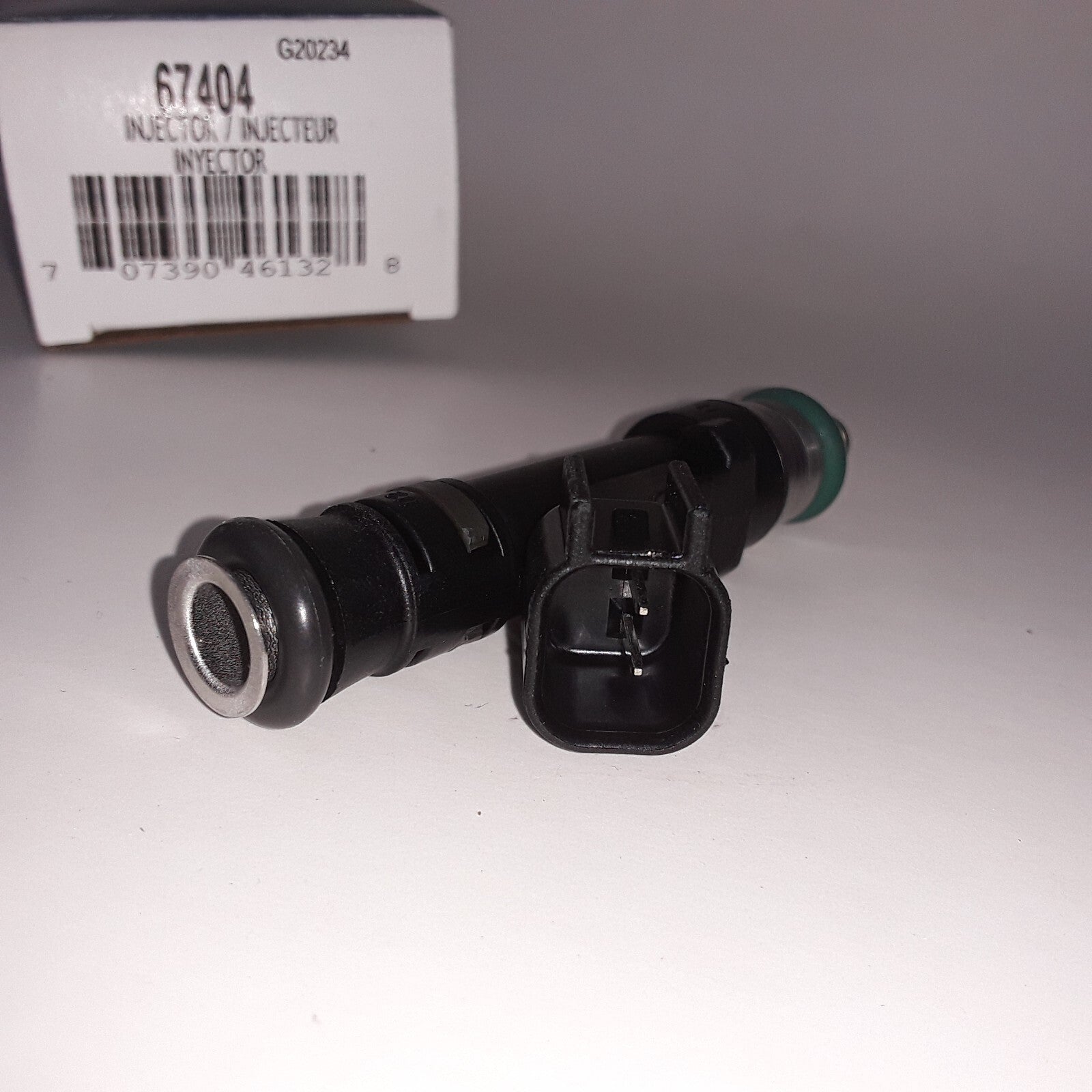 Fuel Injector Fits Ford E-150 2005 2006 2007 2008 E-350 Club Wagon 2004-2005