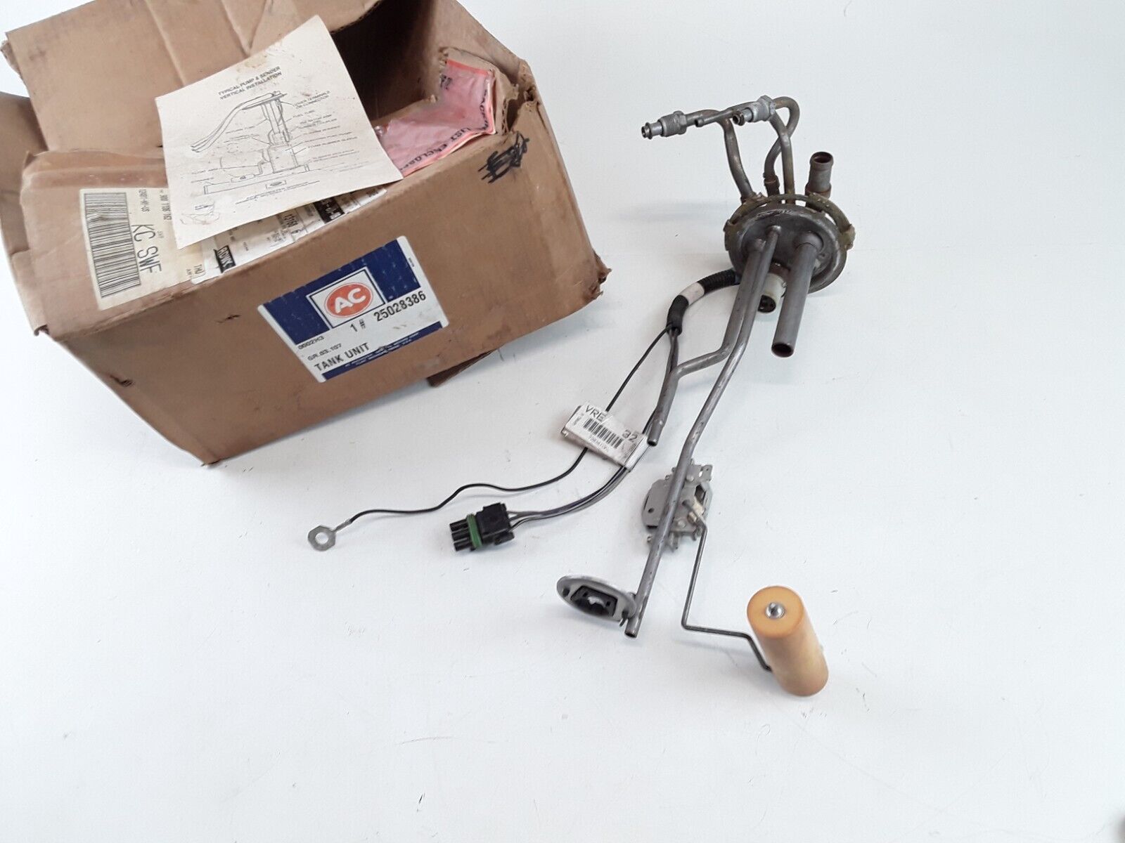 Fuel Tank Sending Unit GM For Chevrolet,GMC C3500 K3500 1992 1993 1994 1995 - HotCarParts
