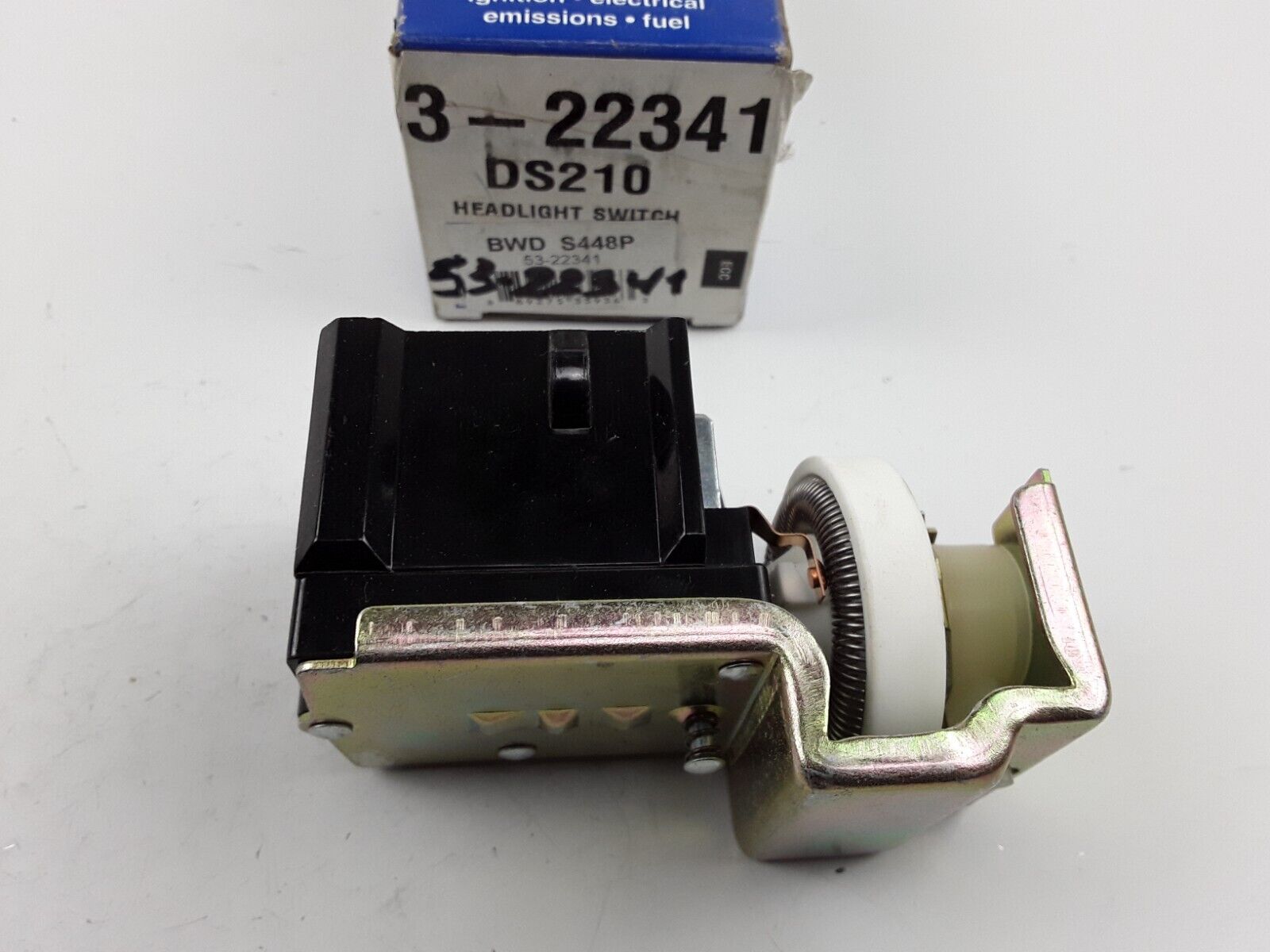 Headlight Switch For Mercury Grand Marquis,Lynx,Cougar,Capri,Ford Ranger,Mustang - HotCarParts