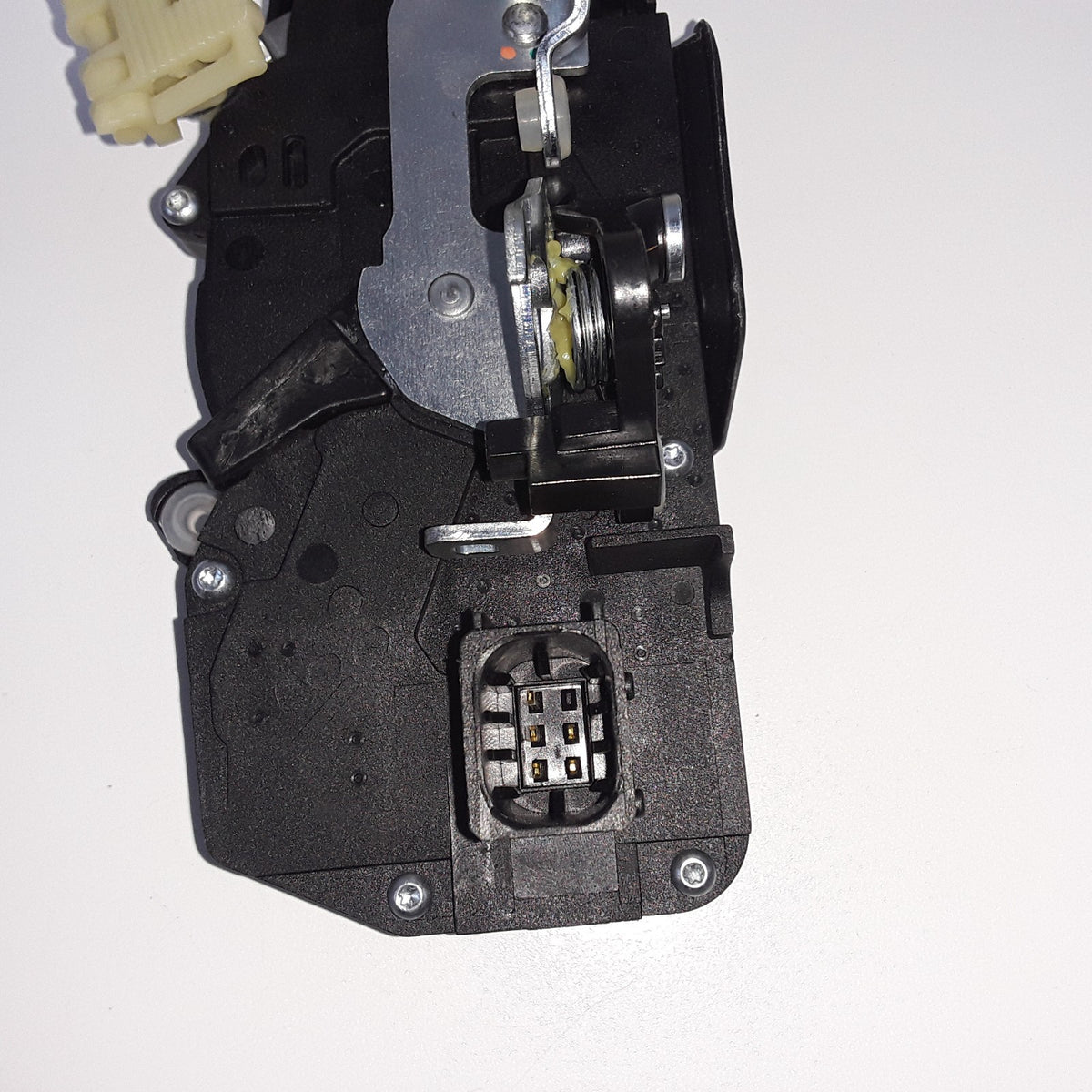 Front Left Door Lock Actuator Fits Pontiac Torrent Chevrolet Equinox (2005-2009)