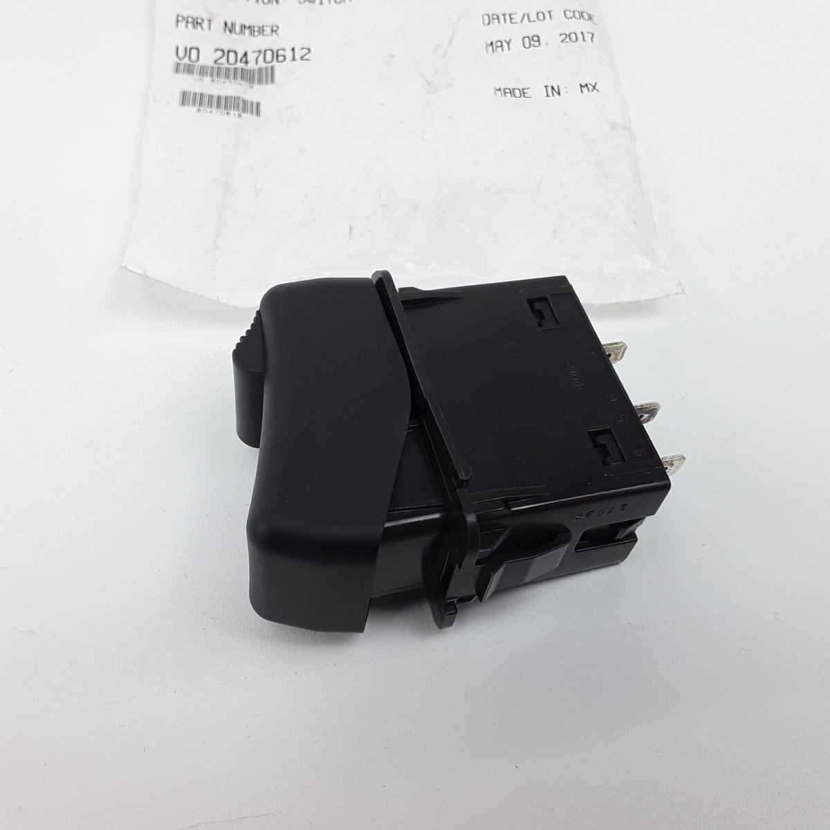 Volvo 20470612 Truck Trailer 5th Fifth Wheel Multi Purpose Lock Rocker Switch