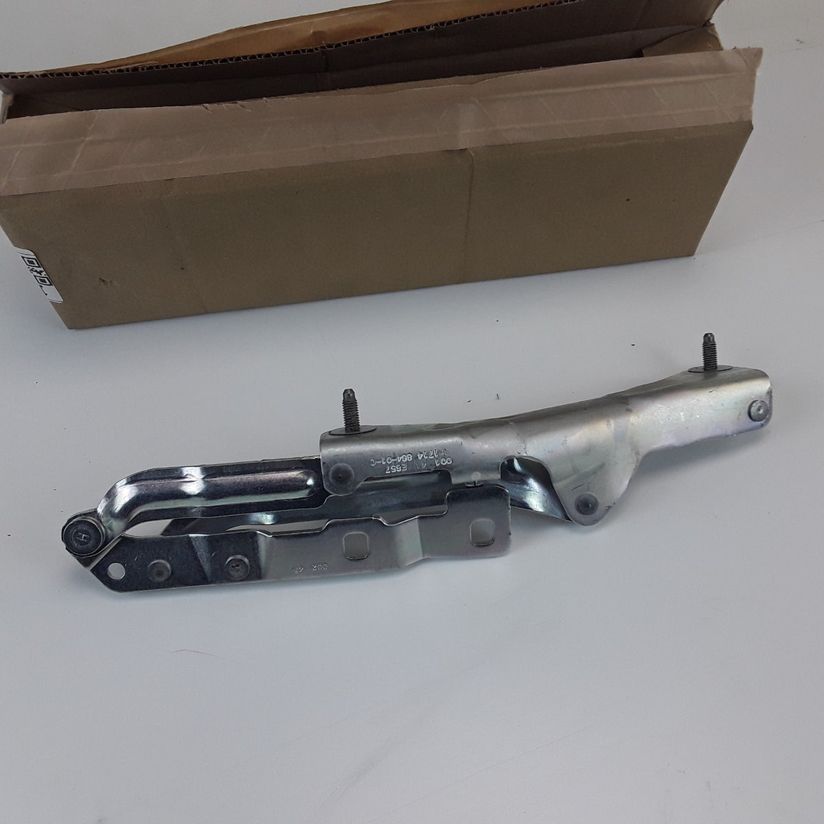 1714864-01-D Right Power Trunk Hinge For Tesla Model 3 2024 Genuine OEM New