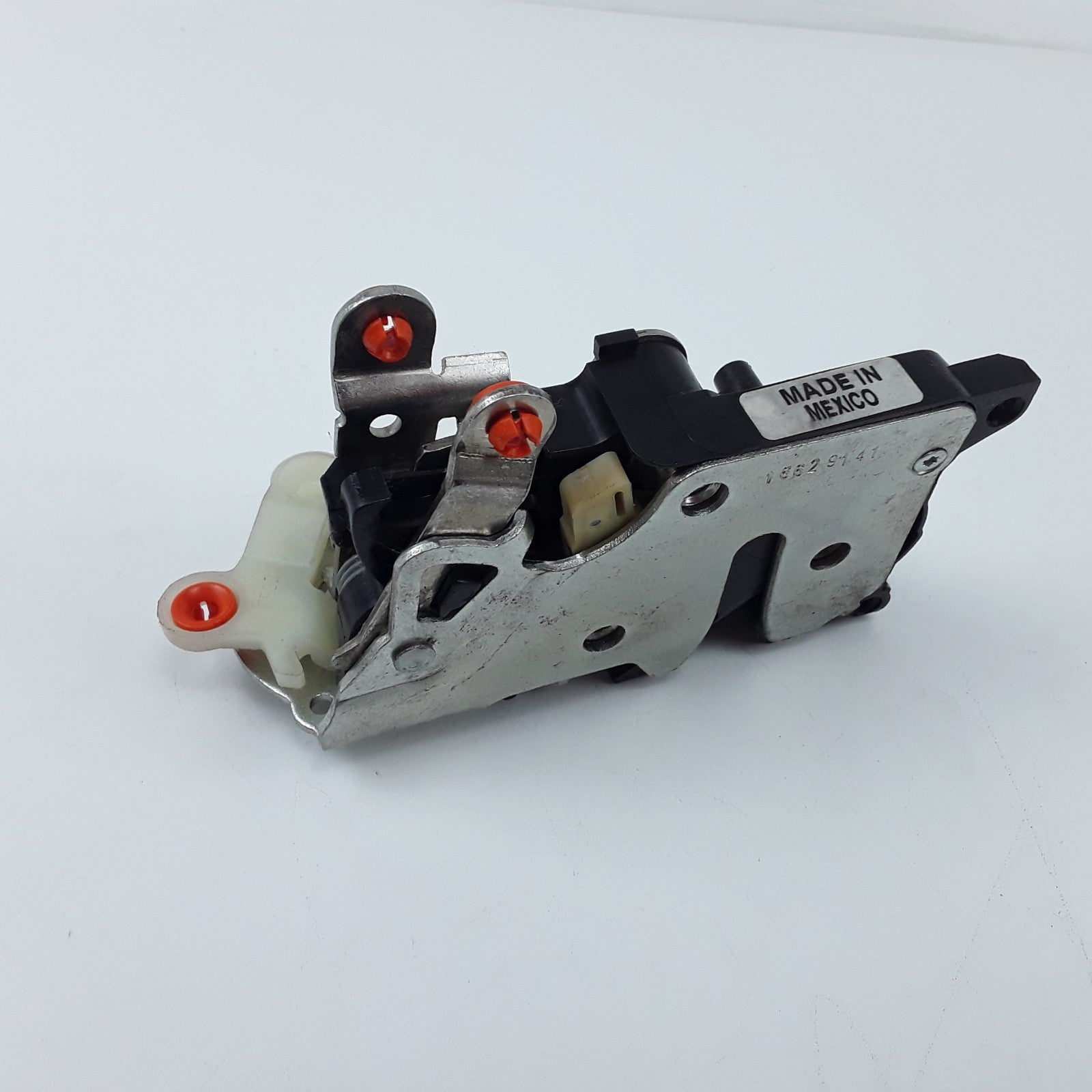 OEM International 2593968C1 Front Left Engine Access Door Latch For Navistar
