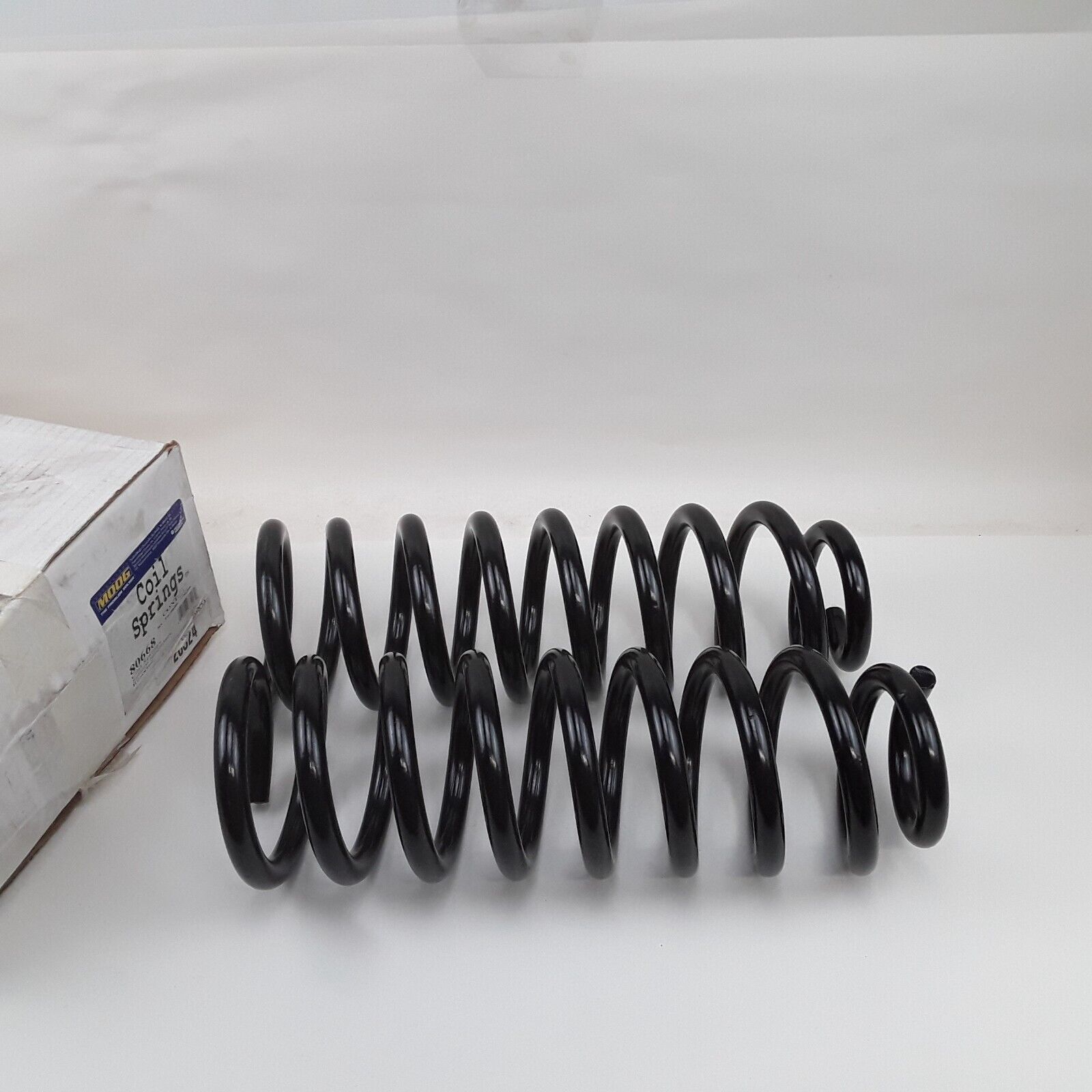 Coil Spring Set Fits Ford Crown Victoria 2003-2006 Mercury Marauder 2003-2004
