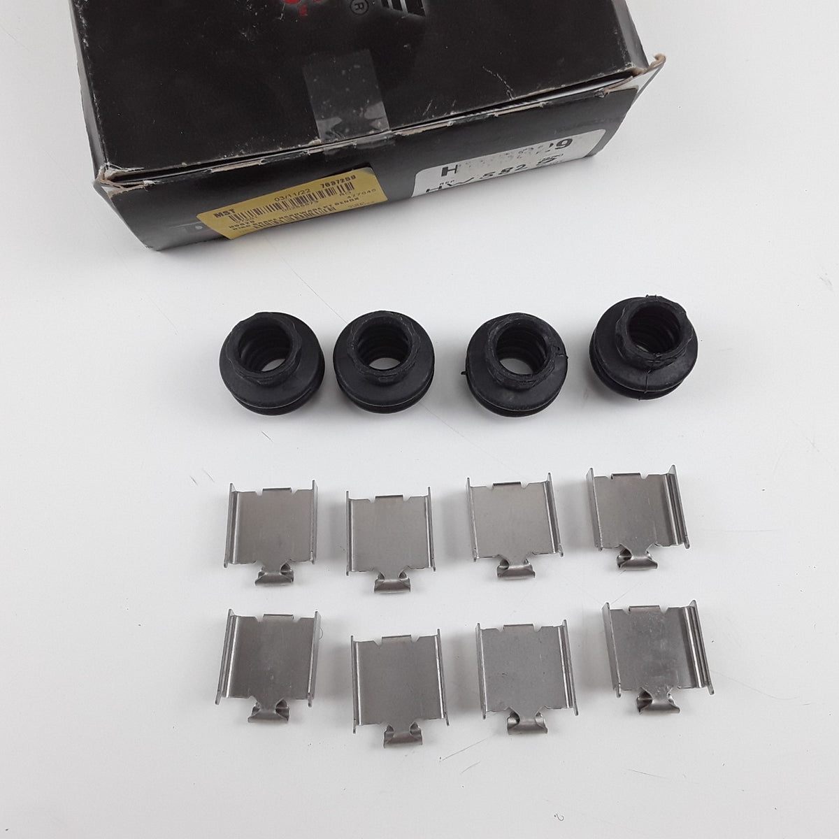 Rear Disc Brake Hardware Kit Fits Ram 5500 4500 Dodge Ram 3500 2500 (2005-2018)