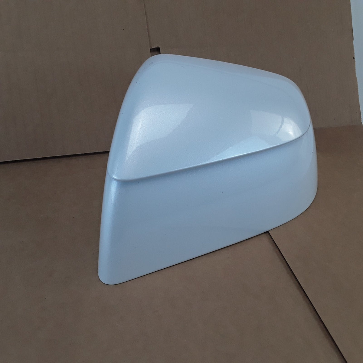 Tesla Model Y Exterior Mirror Skull Cap Left Hand Pearl White OEM 1963538-28-B
