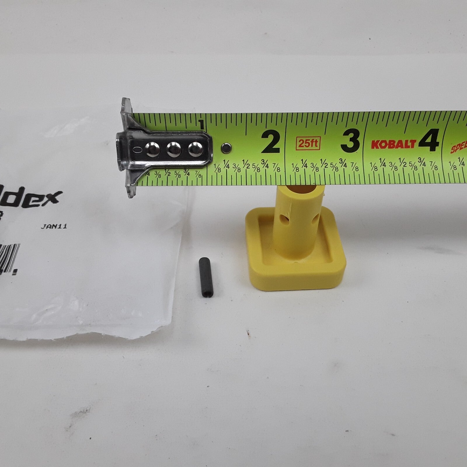 Haldex - Dash Knob - For Pin Type Push-Pull Valves, Yellow, 3/8" Mounting Shaft