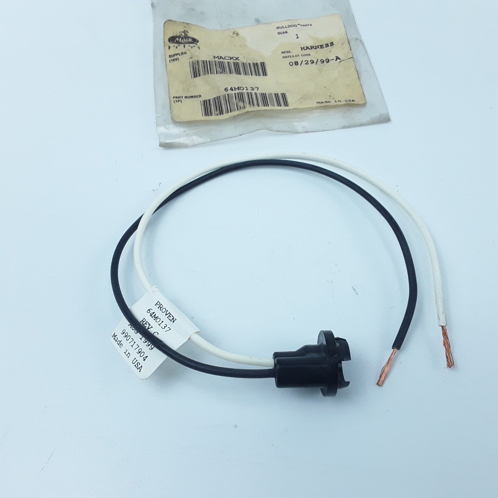 Pigtail Harness Socket 64MO137 For Heavy Duty Mack & Volvo Truck Series