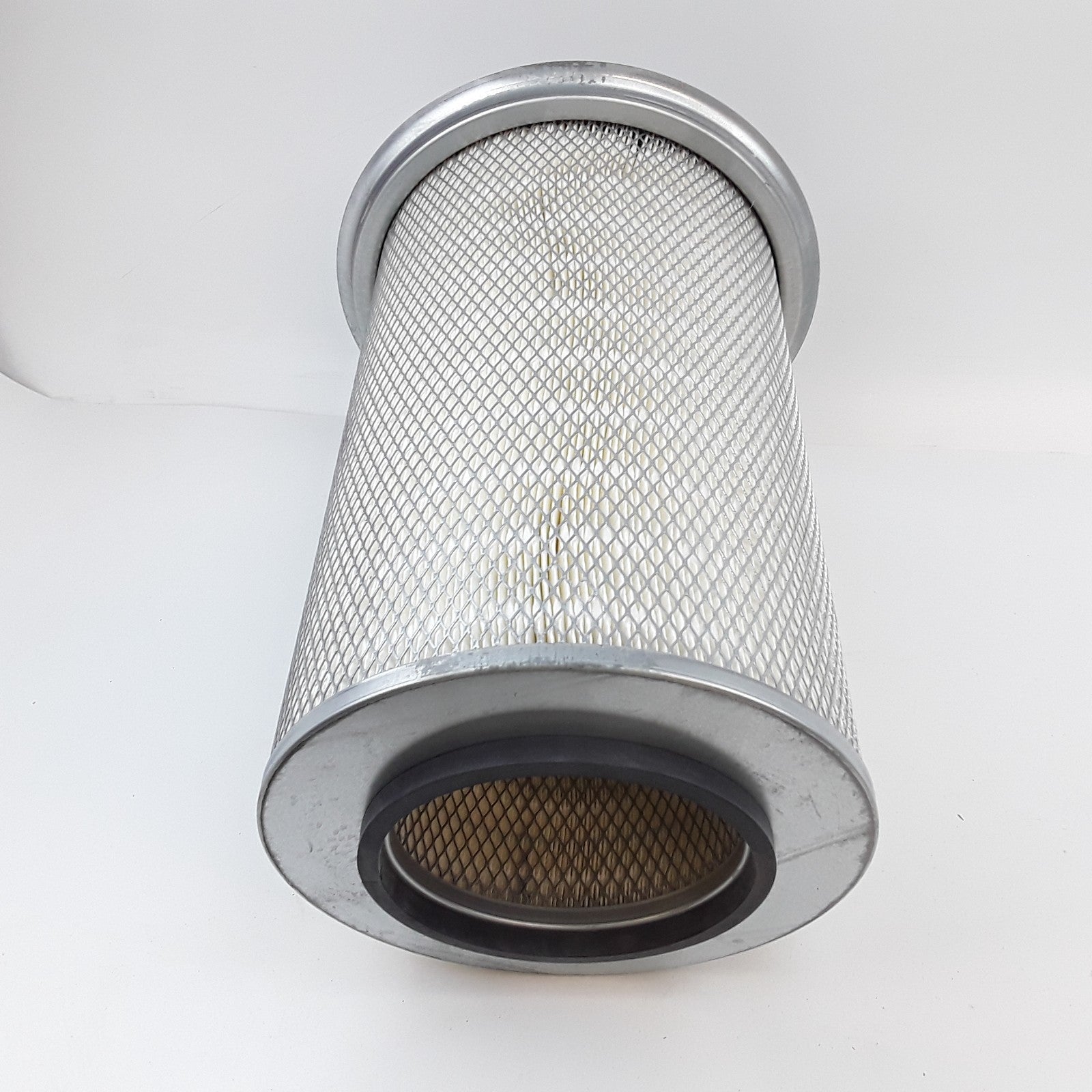 Donaldson P772524 Primary Round Air Filter For Heavy Duty Car & Trucks