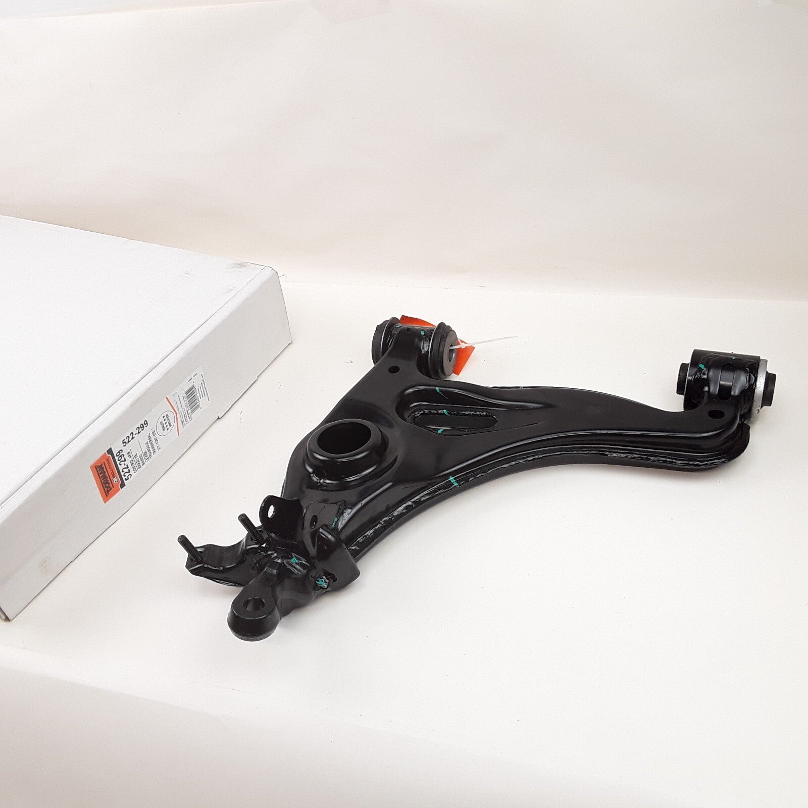 Front Left Lower Suspension Control Arm Fits Mercedes-Benz C220 C230 1994-2004