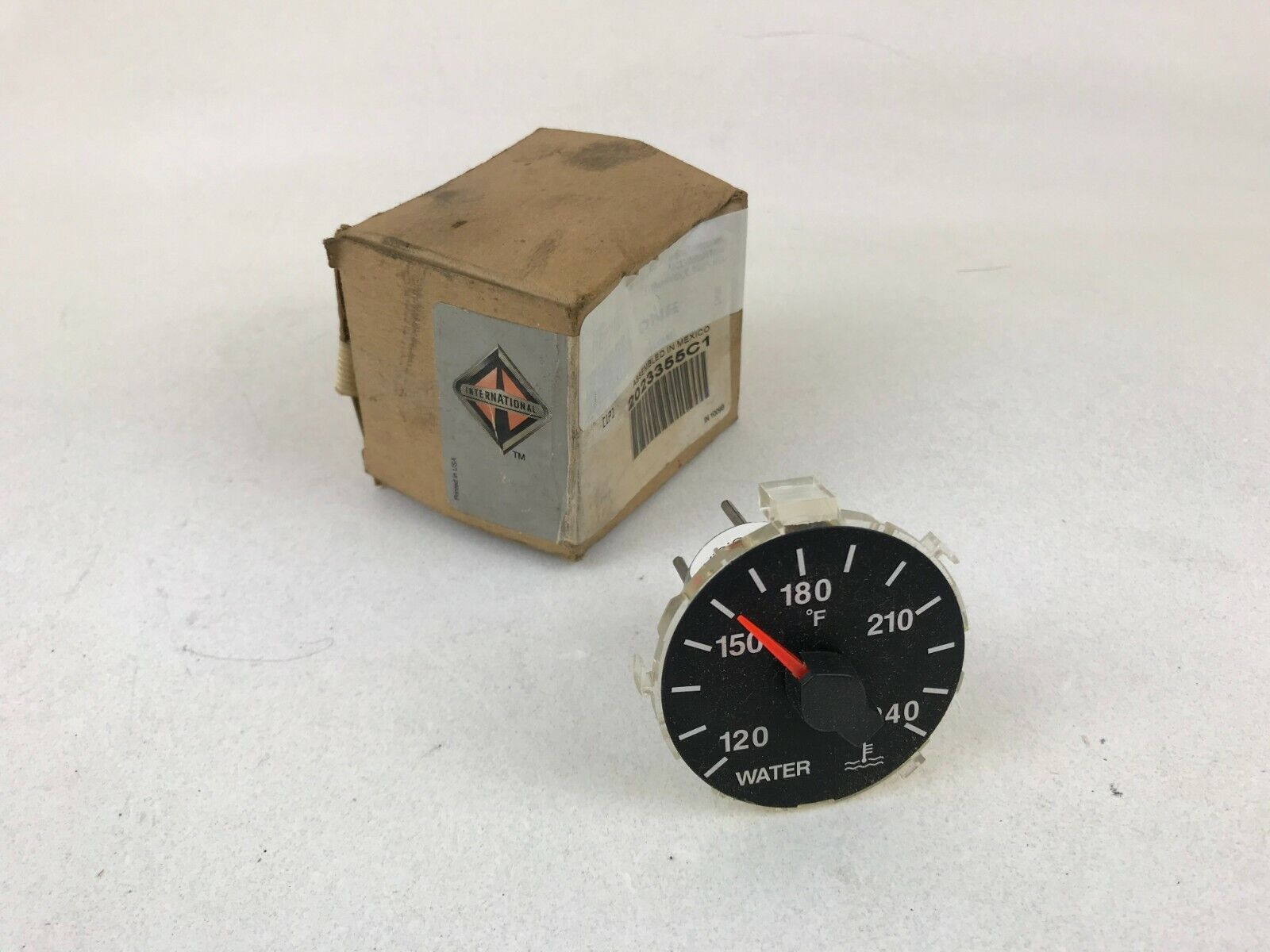 GENUINE OEM INTERNATIONAL GAUGE 2023355C1 FAST SHIPPING - HotCarParts