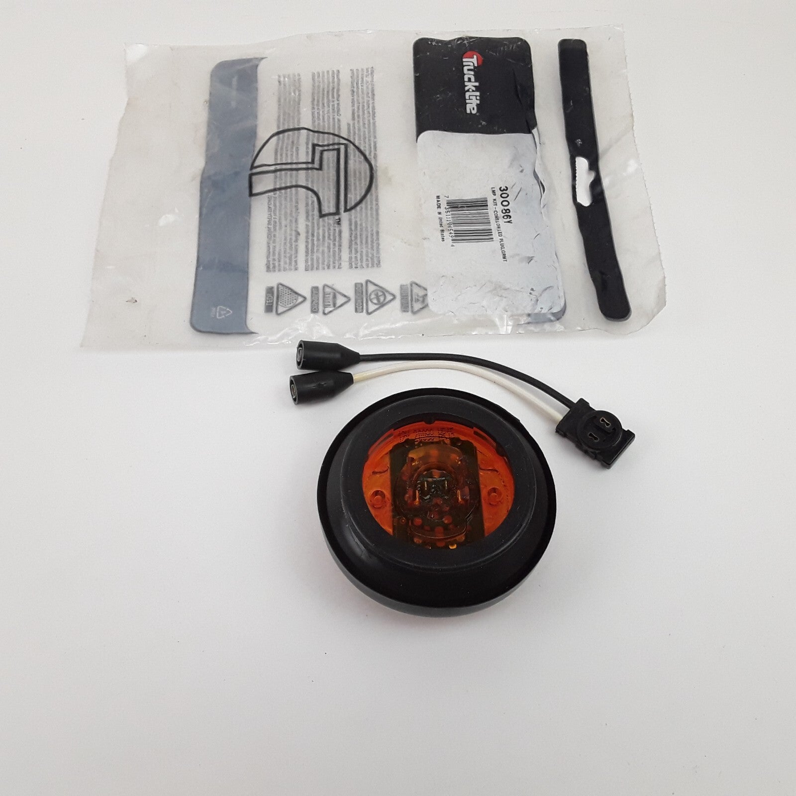 30 Series Marker Clearance Light - LED, Fit 'N Forget M/C Lamp Connection, 12v