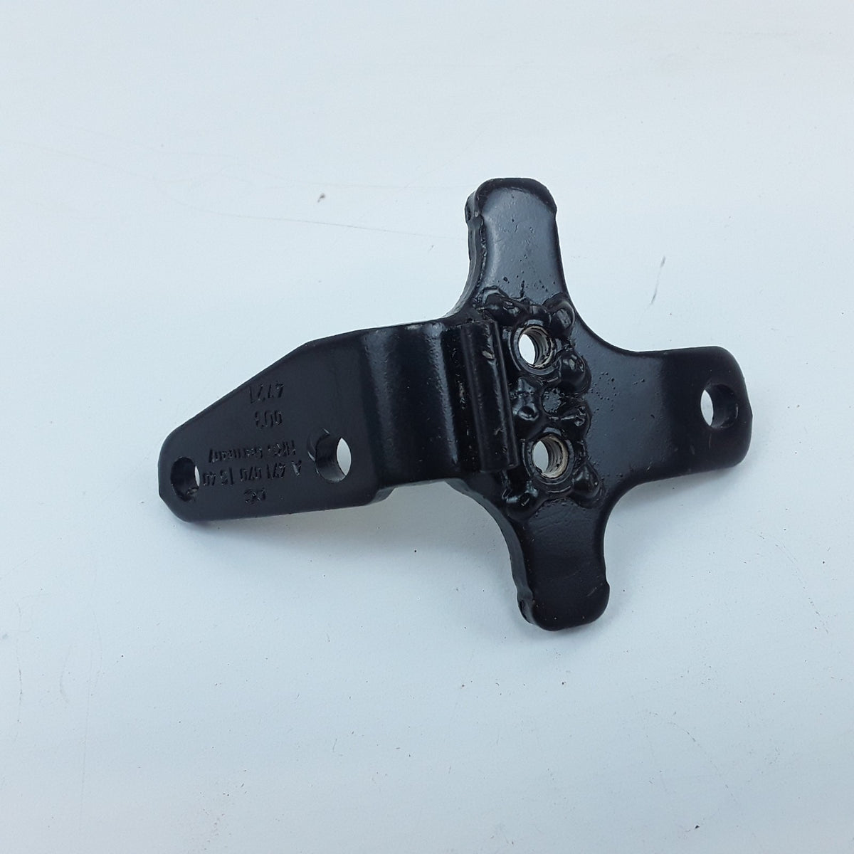 Mercedes-Benz A4710701540 Diesel Fuel Pipe Holder Fits Mercedes-Benz Vehicles