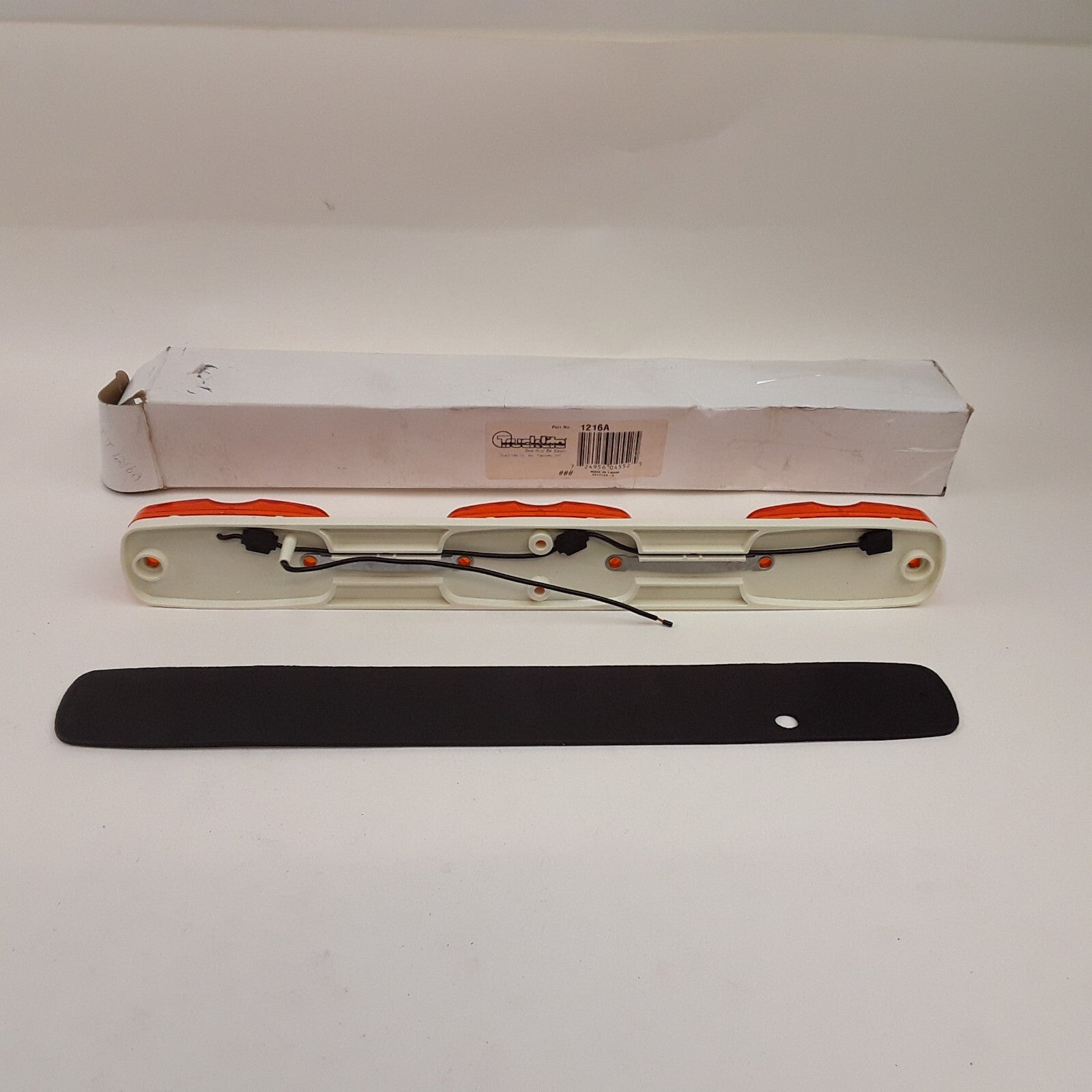 Signal-Stat Identification Light - Incandescent Rectangular 3 Lamps Hardwire 12V