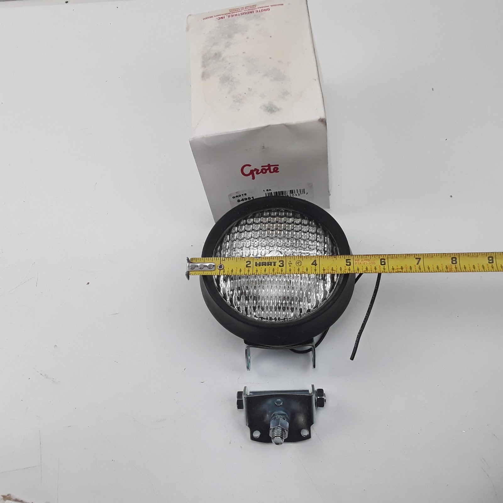 Grote 64991 6493 Vehicle-Mounted Work Light For Parlamprubber Tractor / Utility
