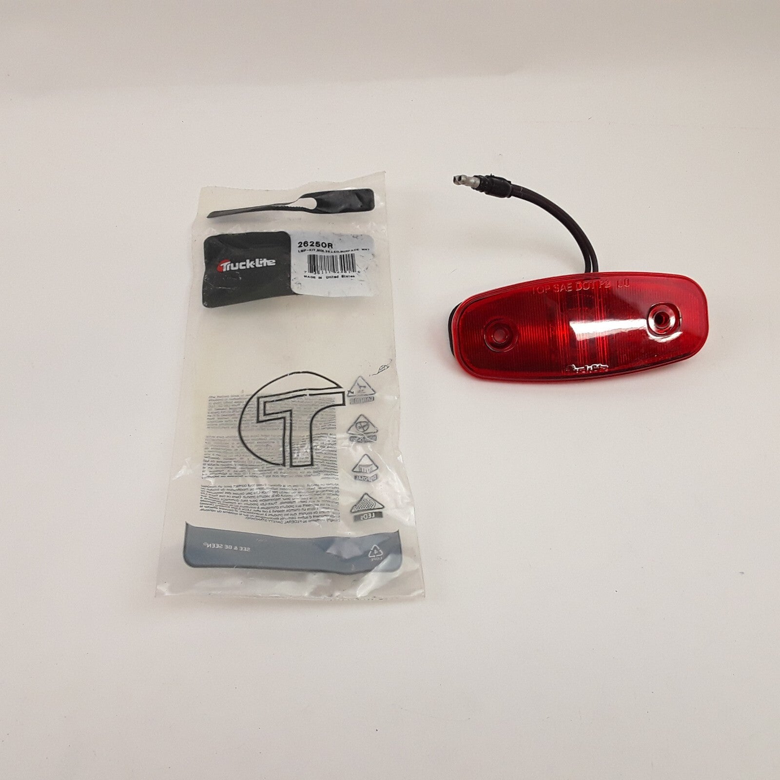 Truck-Lite 26250R 26 Series Marker Clearance Light LED Hardwired Lamp 12v